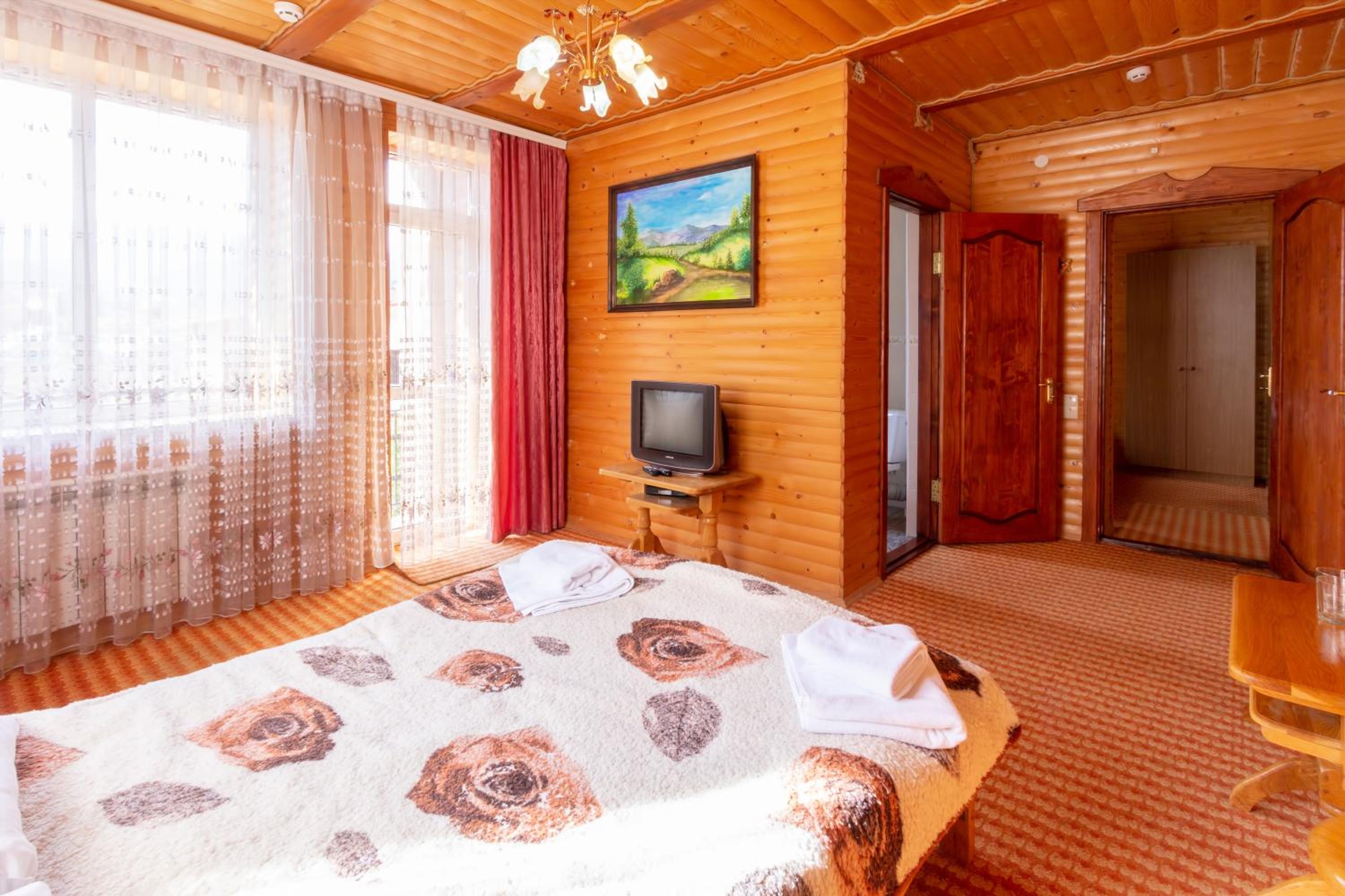 Suite with Balcony photo 3