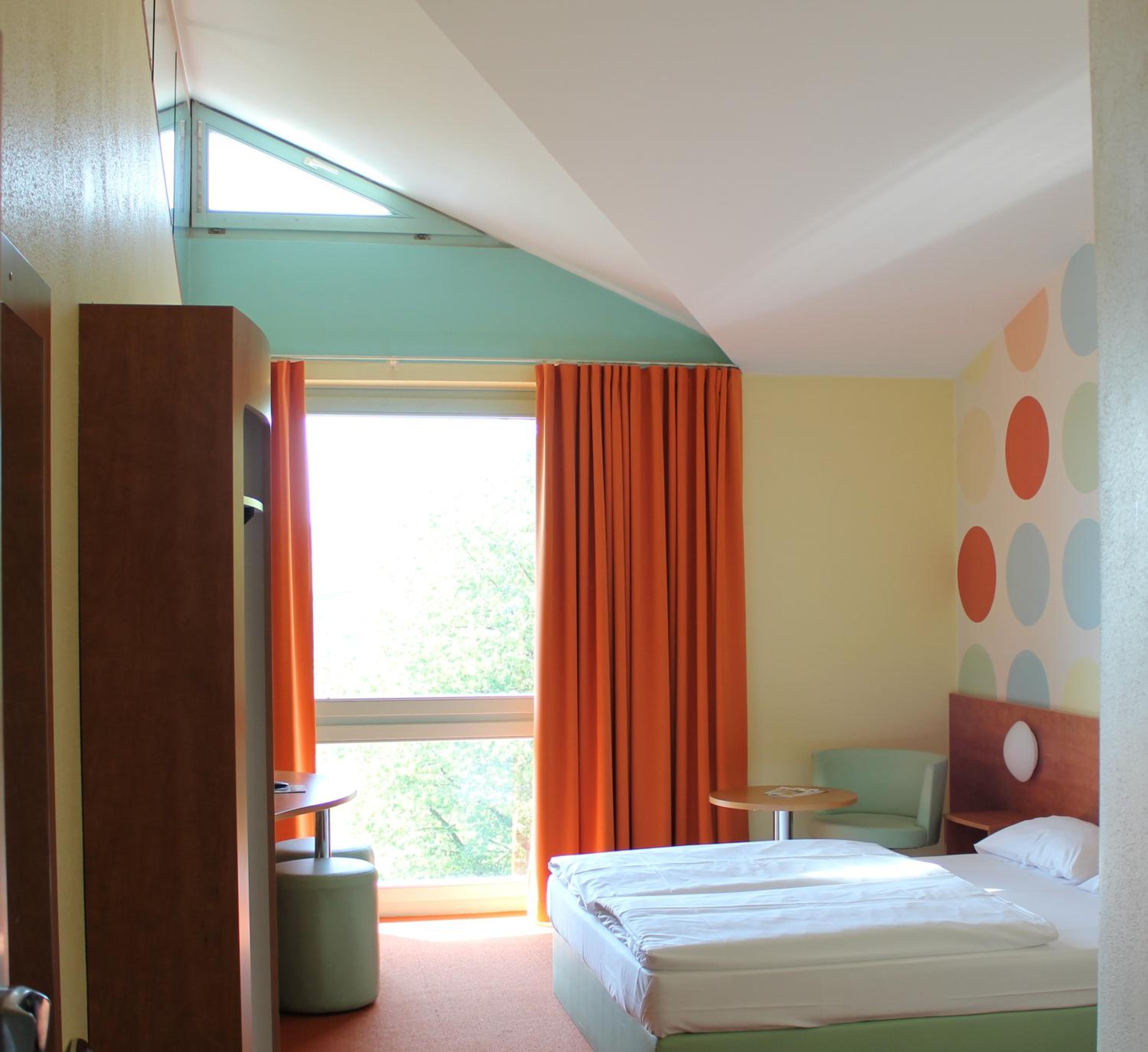 Double Room - Photo 2