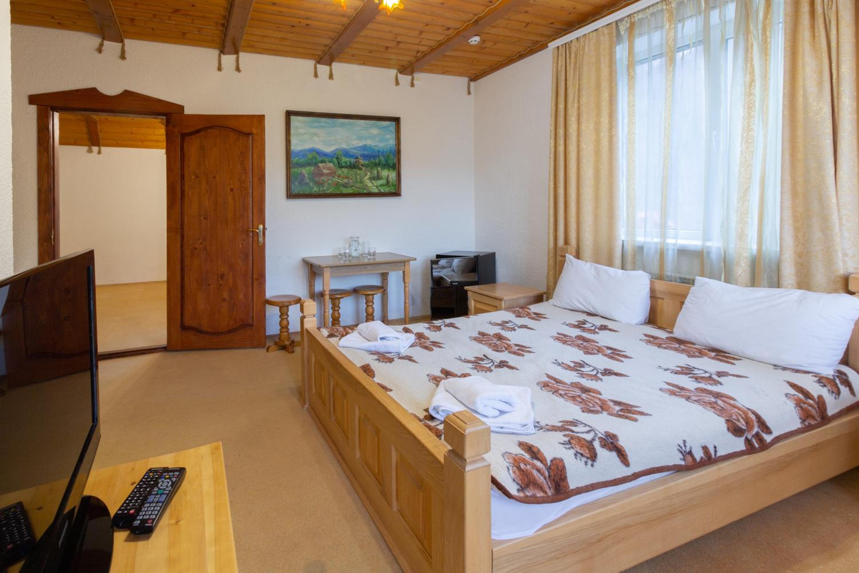 Three-Bedroom Suite photo 2