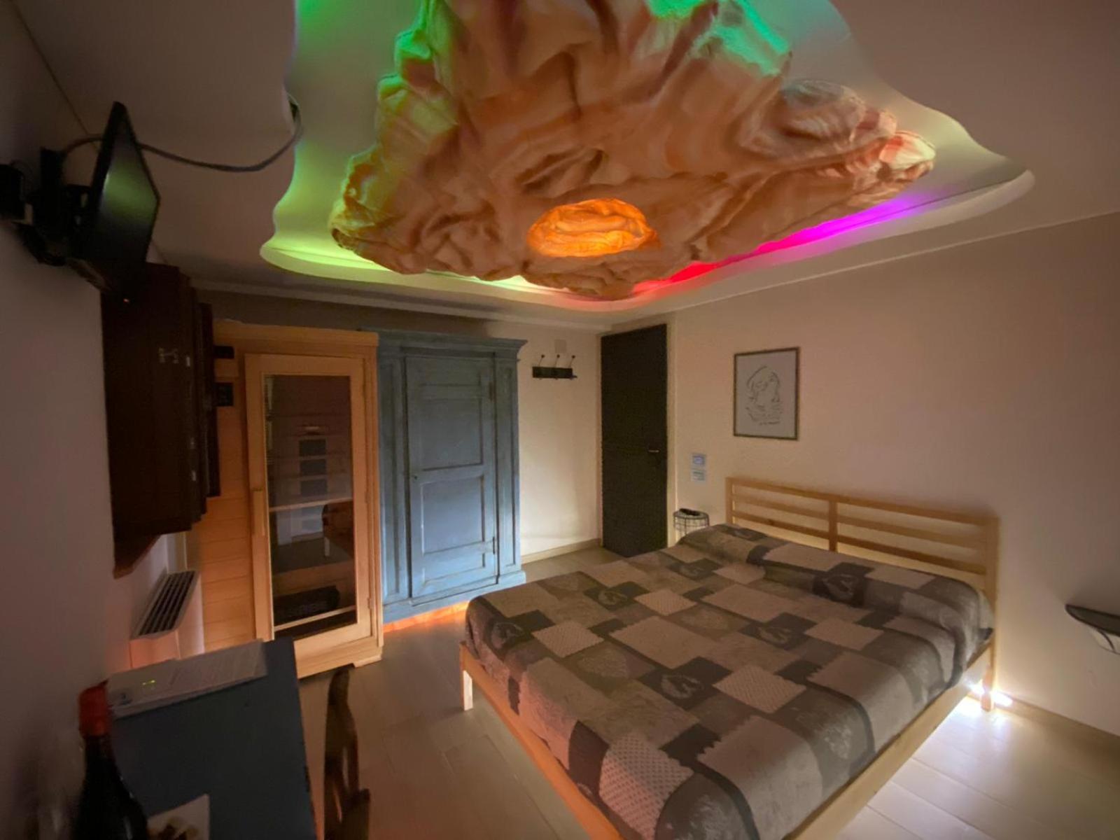 King Room with Spa Bath photo 1