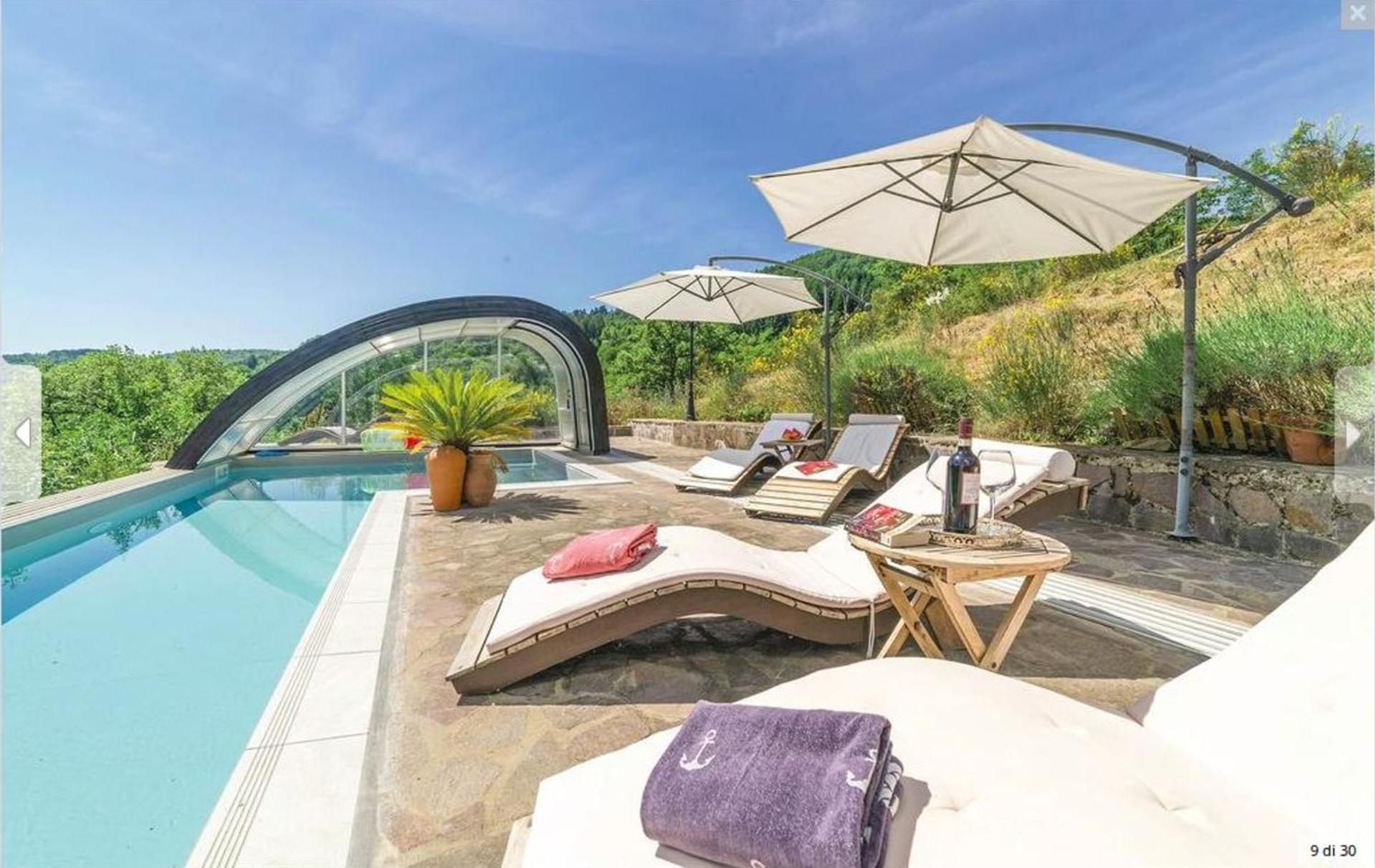 Superior Double or Twin Room with Pool View photo 3