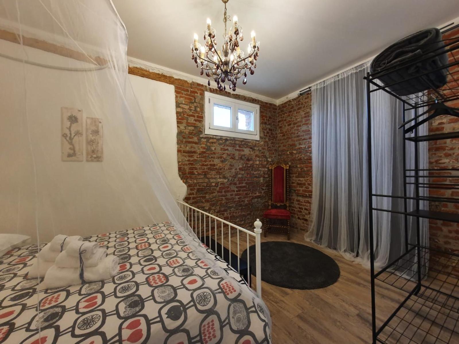 Apartment - Ground Floor photo 2
