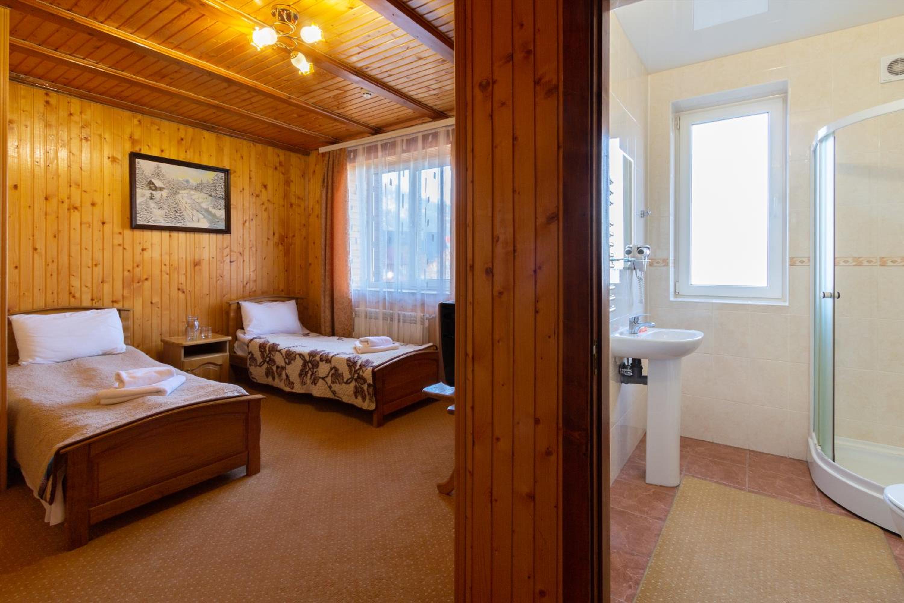 Standard Twin Room photo 3