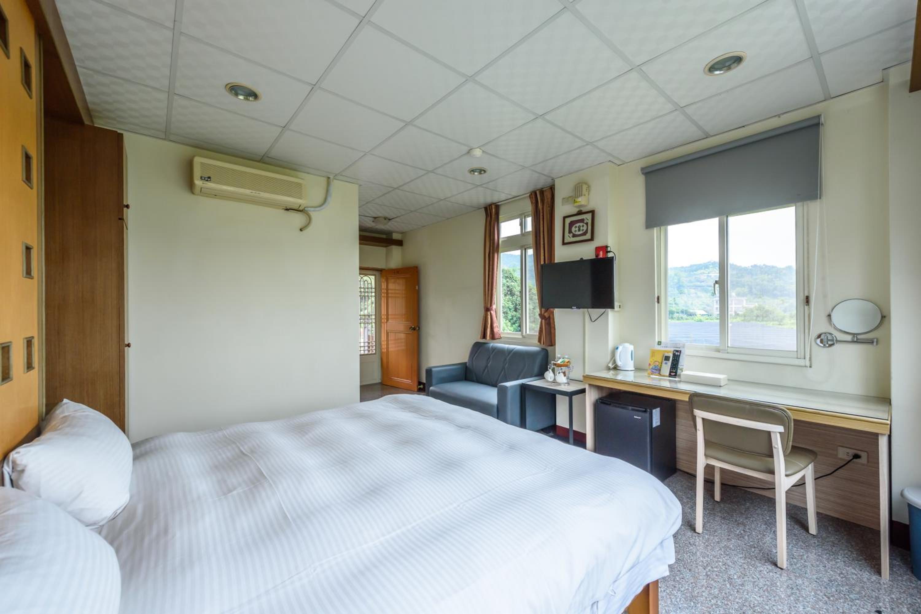 Standard Double Room photo 2