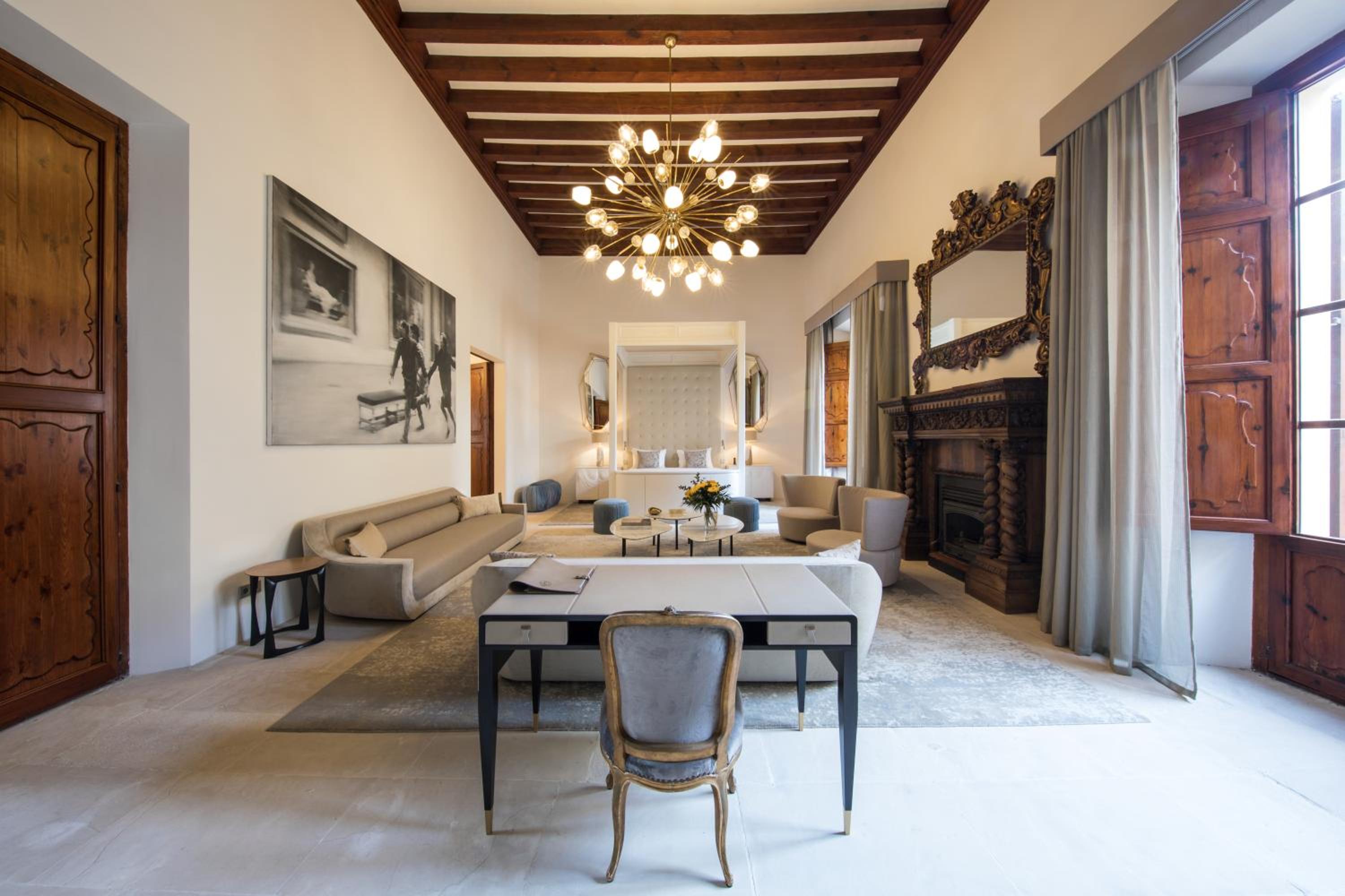Deluxe Suite - Photo 1