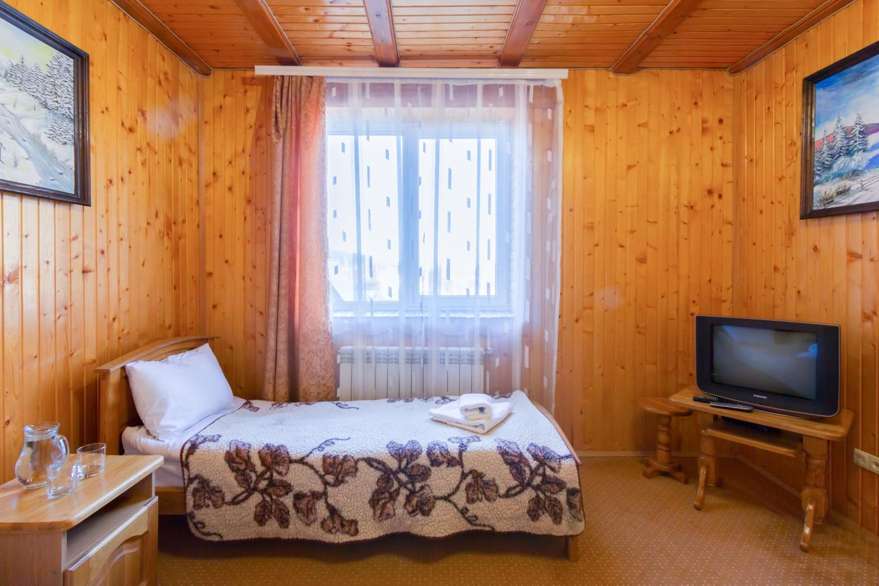 Standard Twin Room photo 1