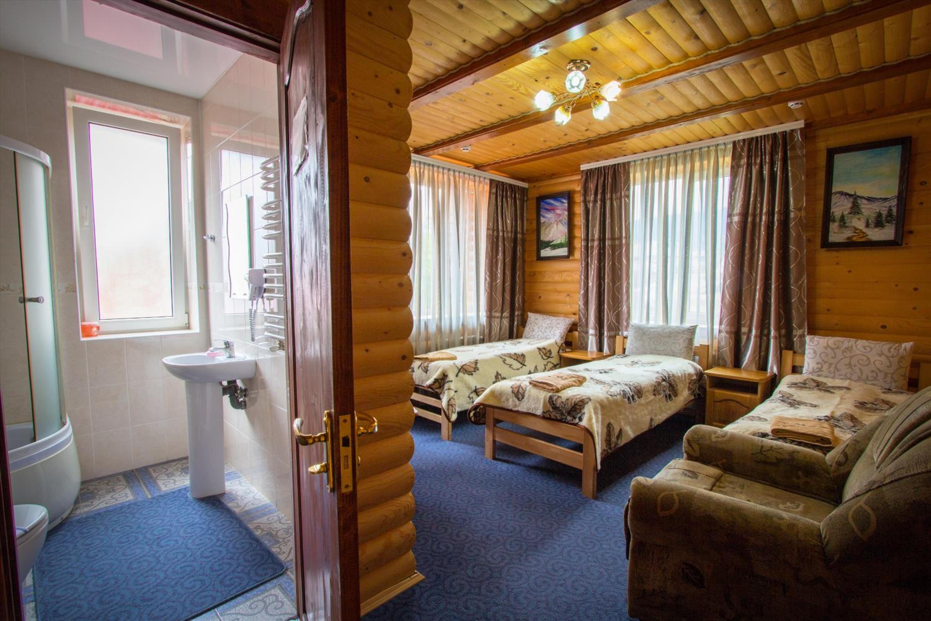 Deluxe Triple Room photo 1