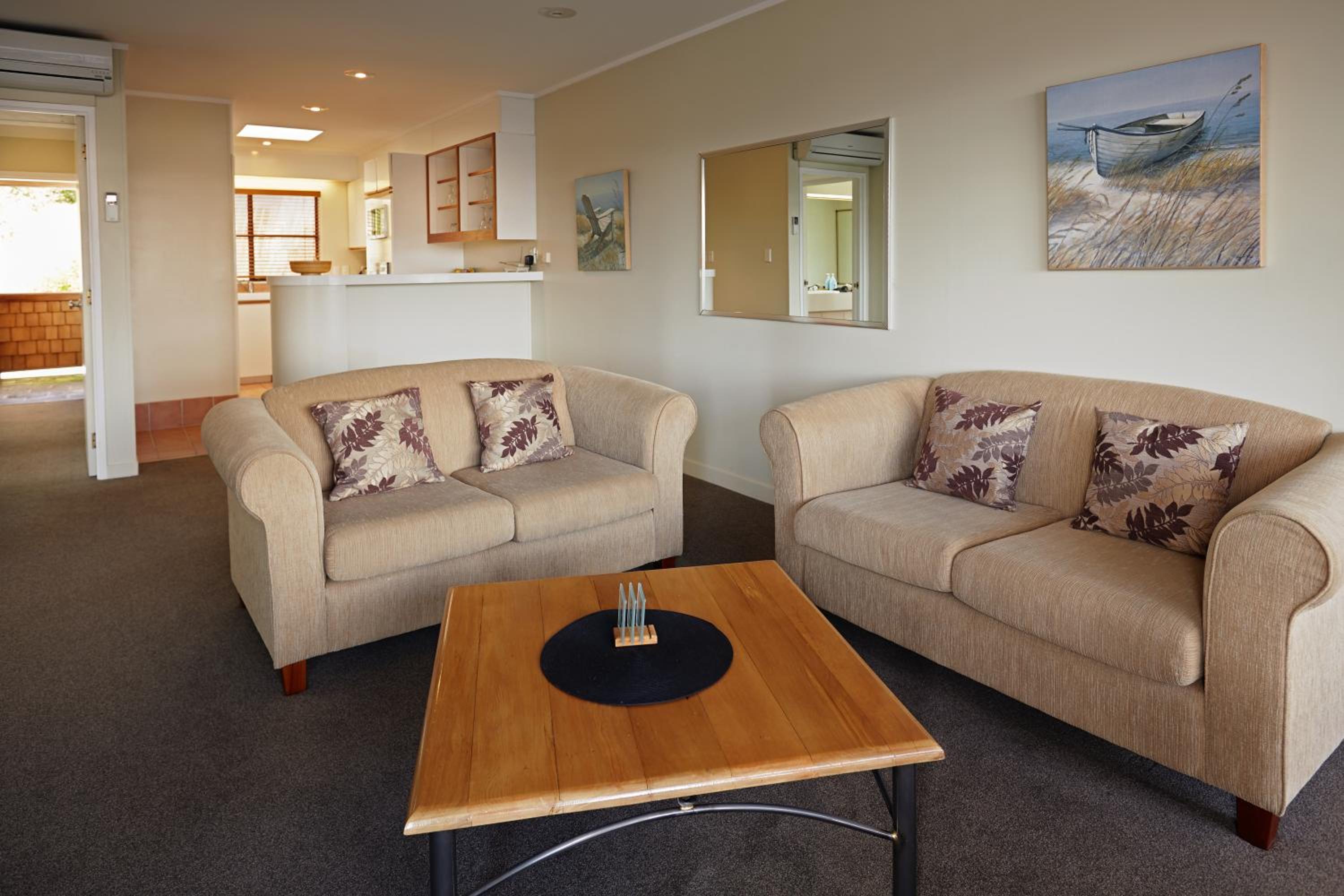 Two-Bedroom Apartment with Pool View - Penthouse - Photo 2