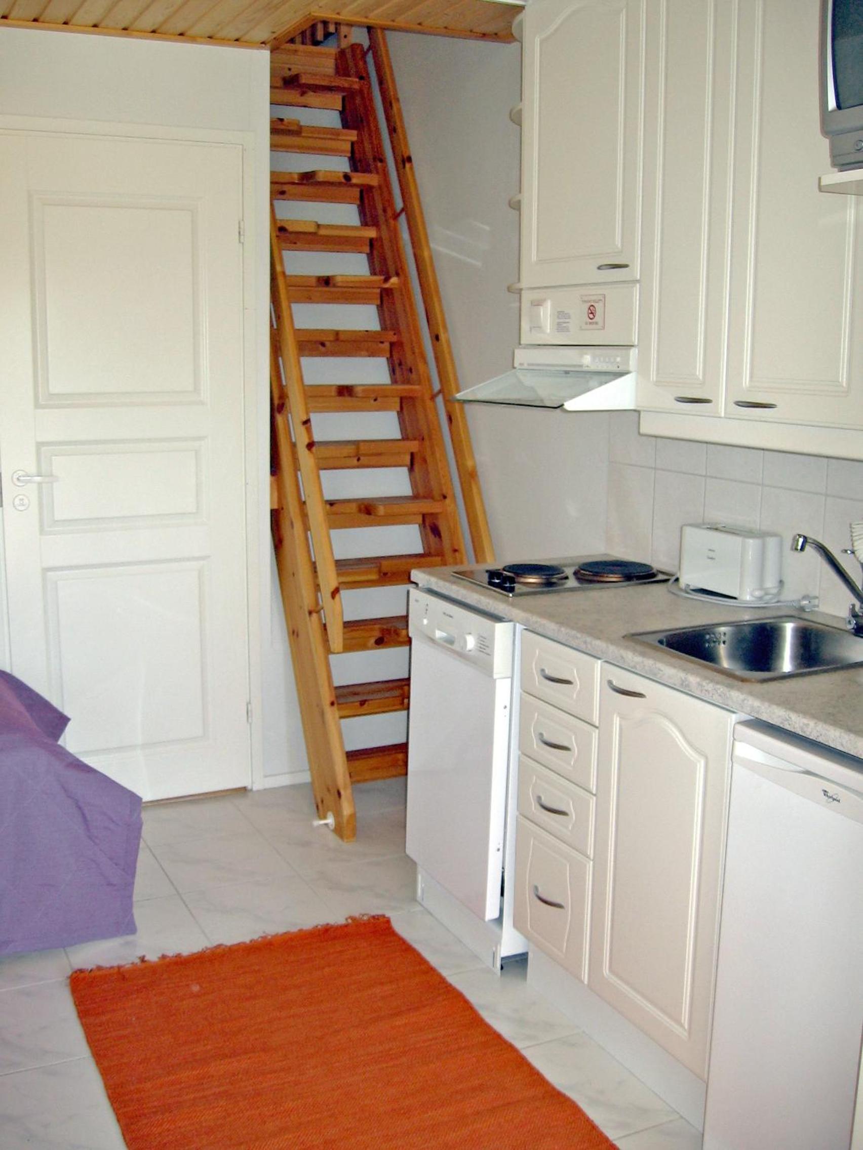 Small Apartment (4 Adults) photo 3