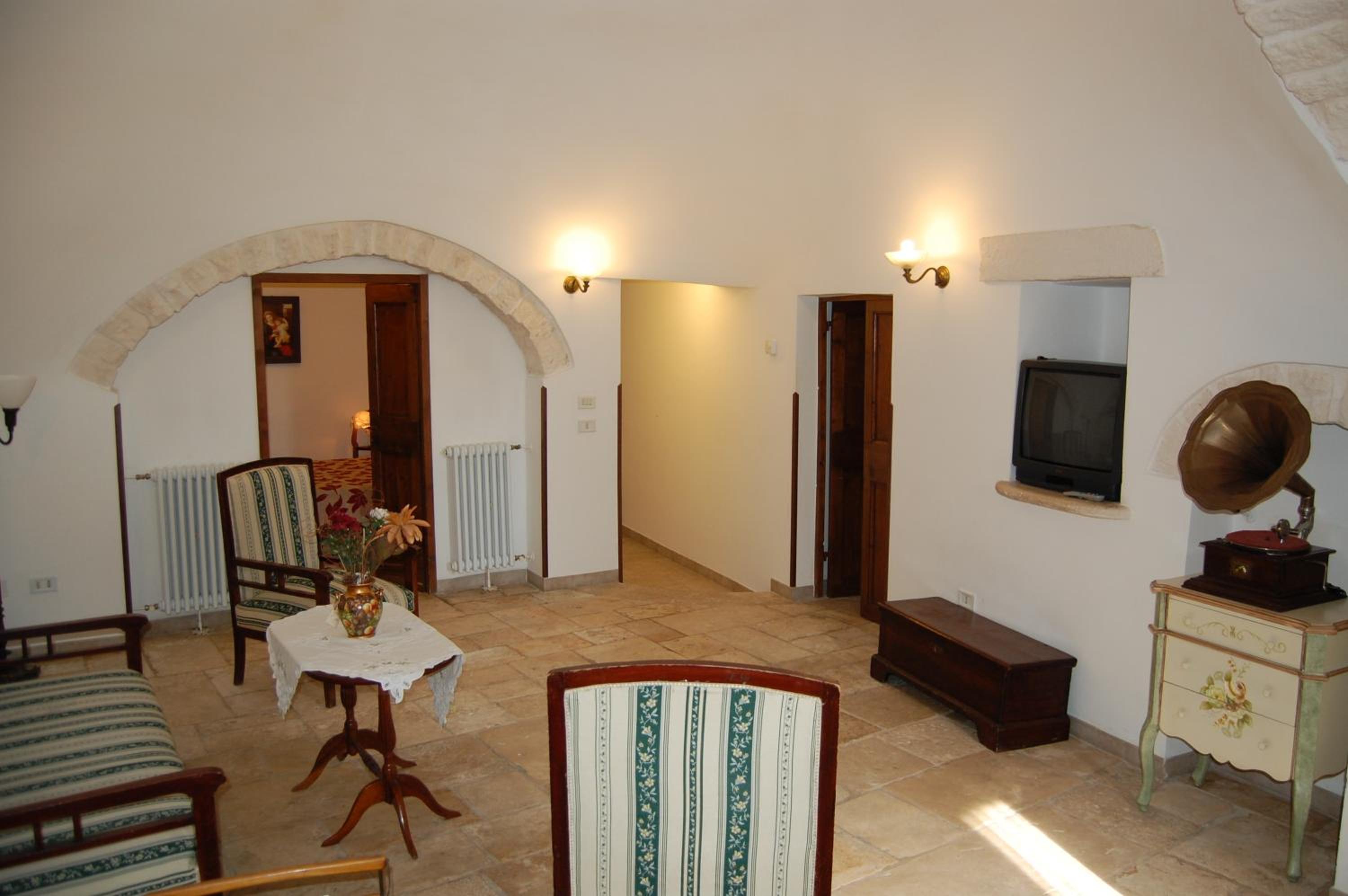 Two-Bedroom House - Colombo - Photo 3