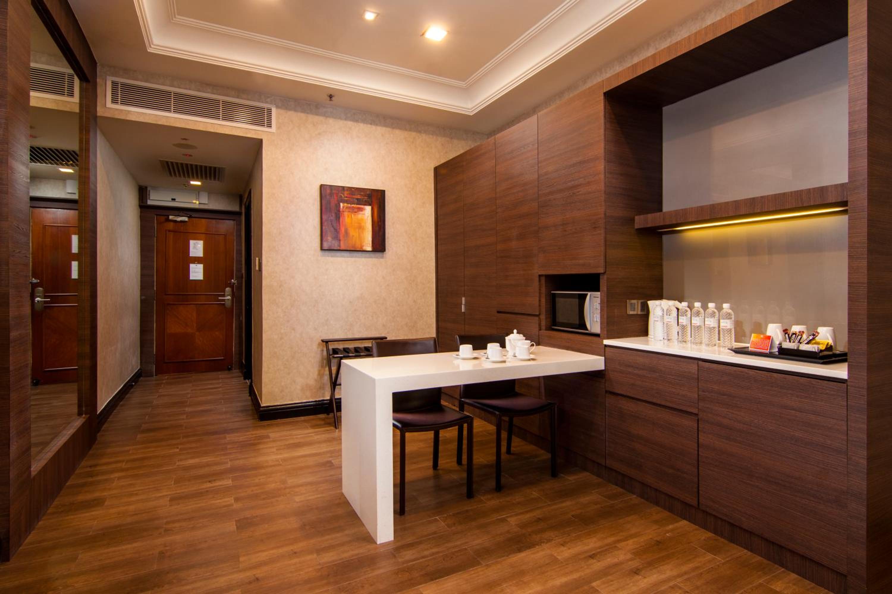 Deluxe Family Room