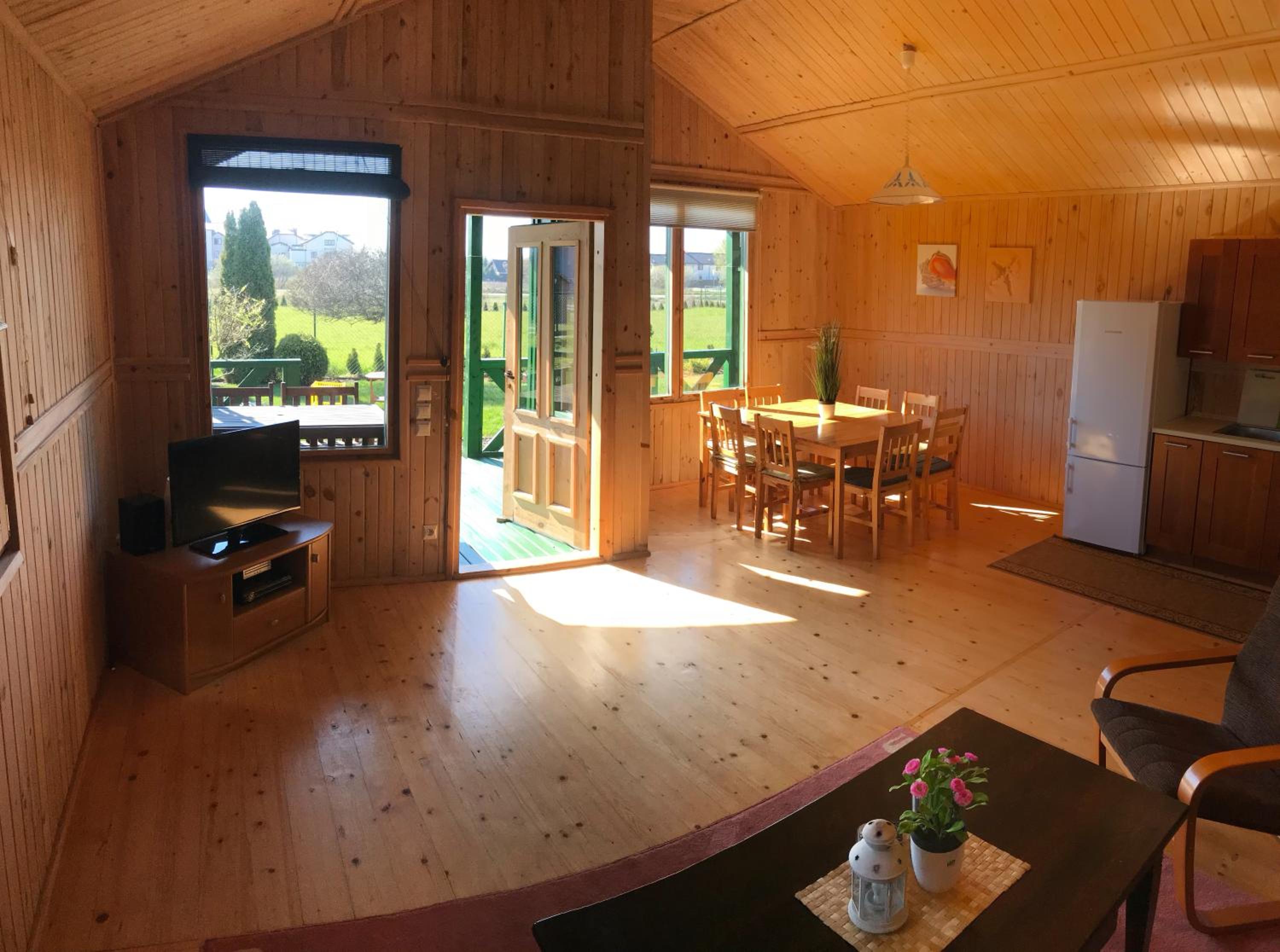 Two-Bedroom House - Photo 5