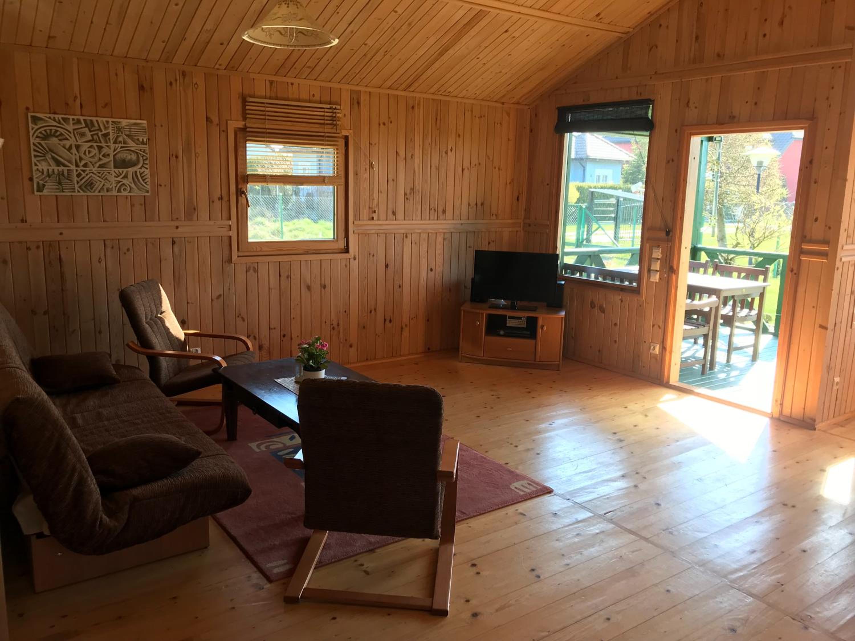 Two-Bedroom House - Photo 7