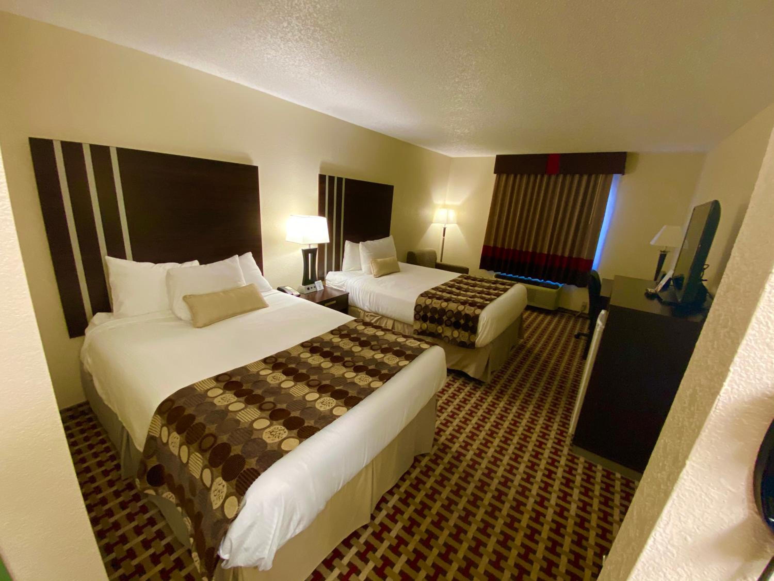 Standard Room with Two Double Beds - Non-Smoking - Photo 5