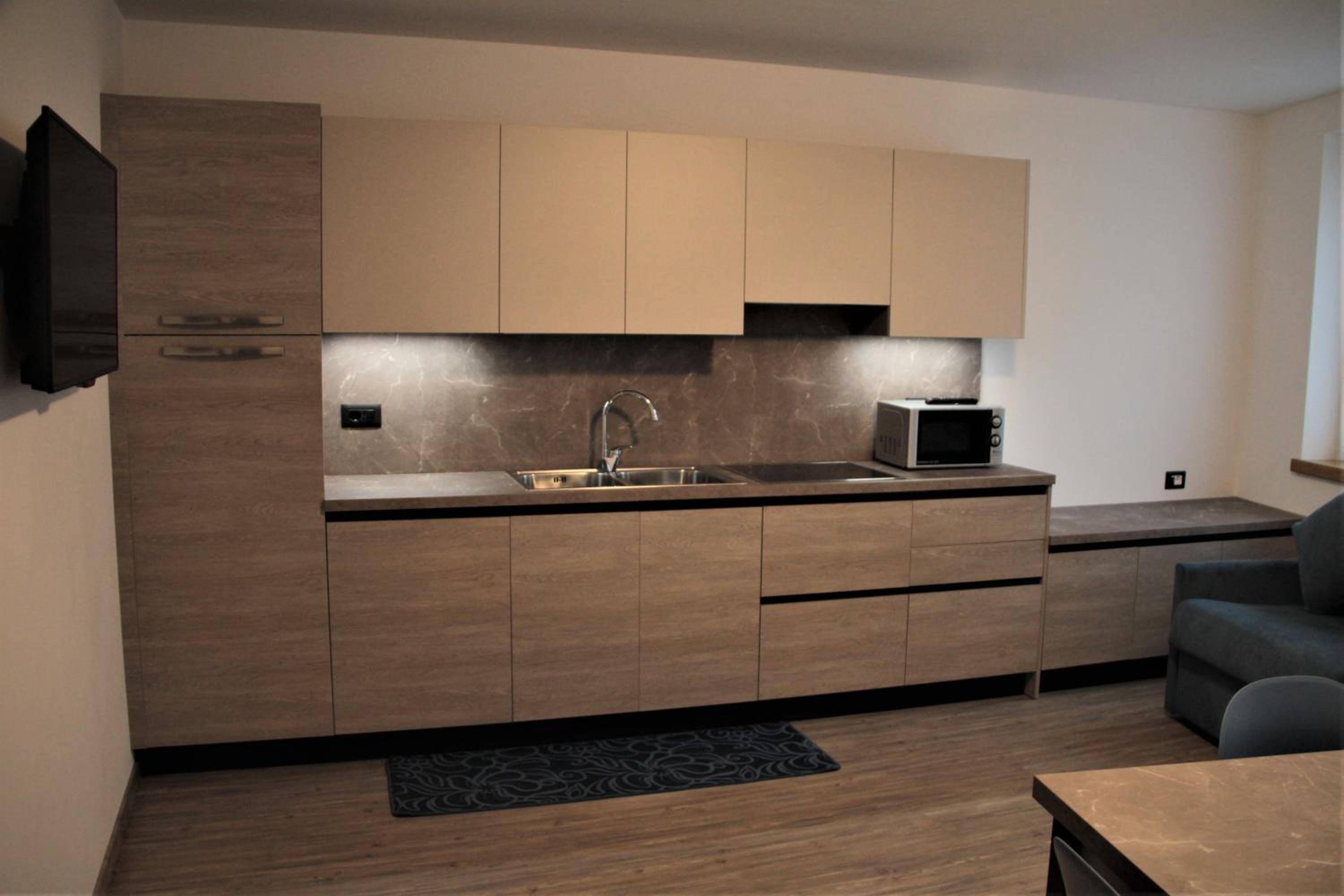 One-Bedroom Apartment photo 2