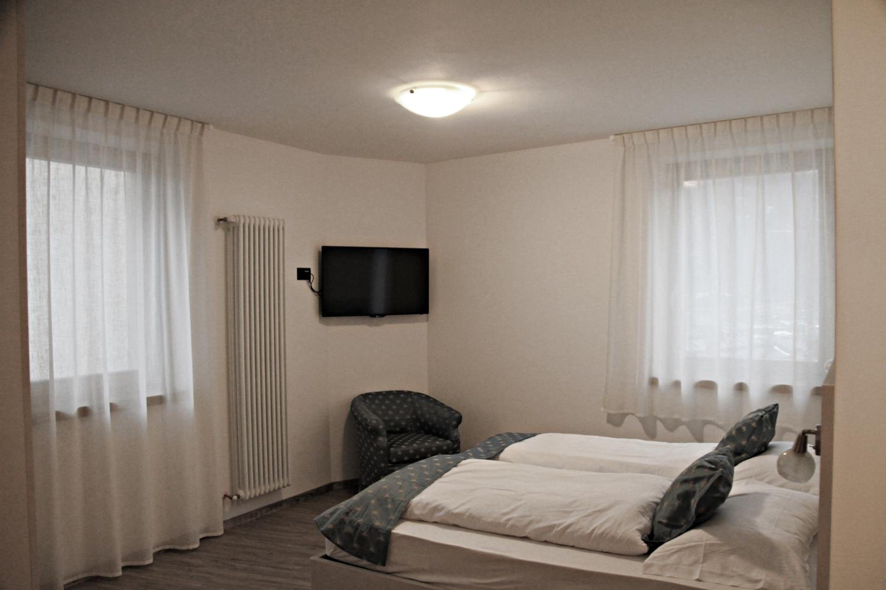 One-Bedroom Apartment photo 3