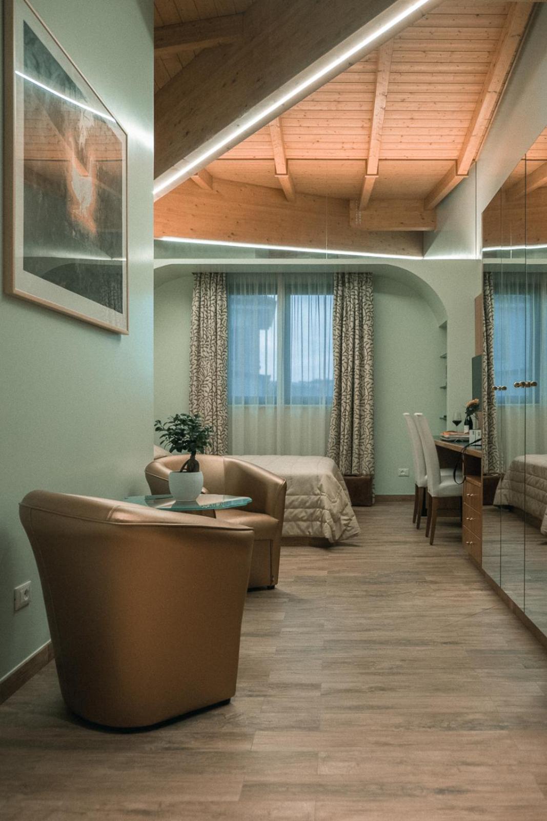 Superior Queen Room