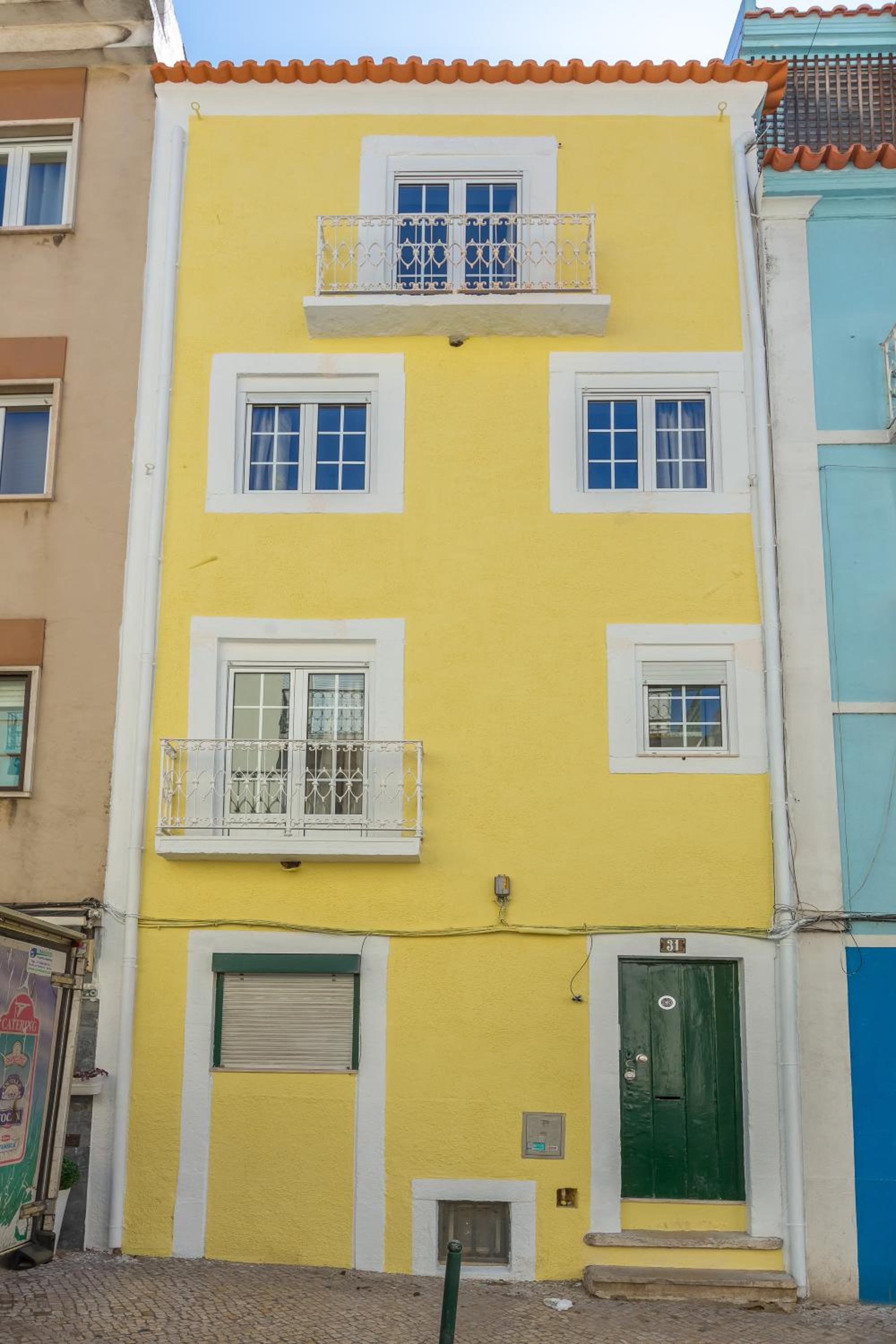 One-Bedroom Apartment - Photo 18