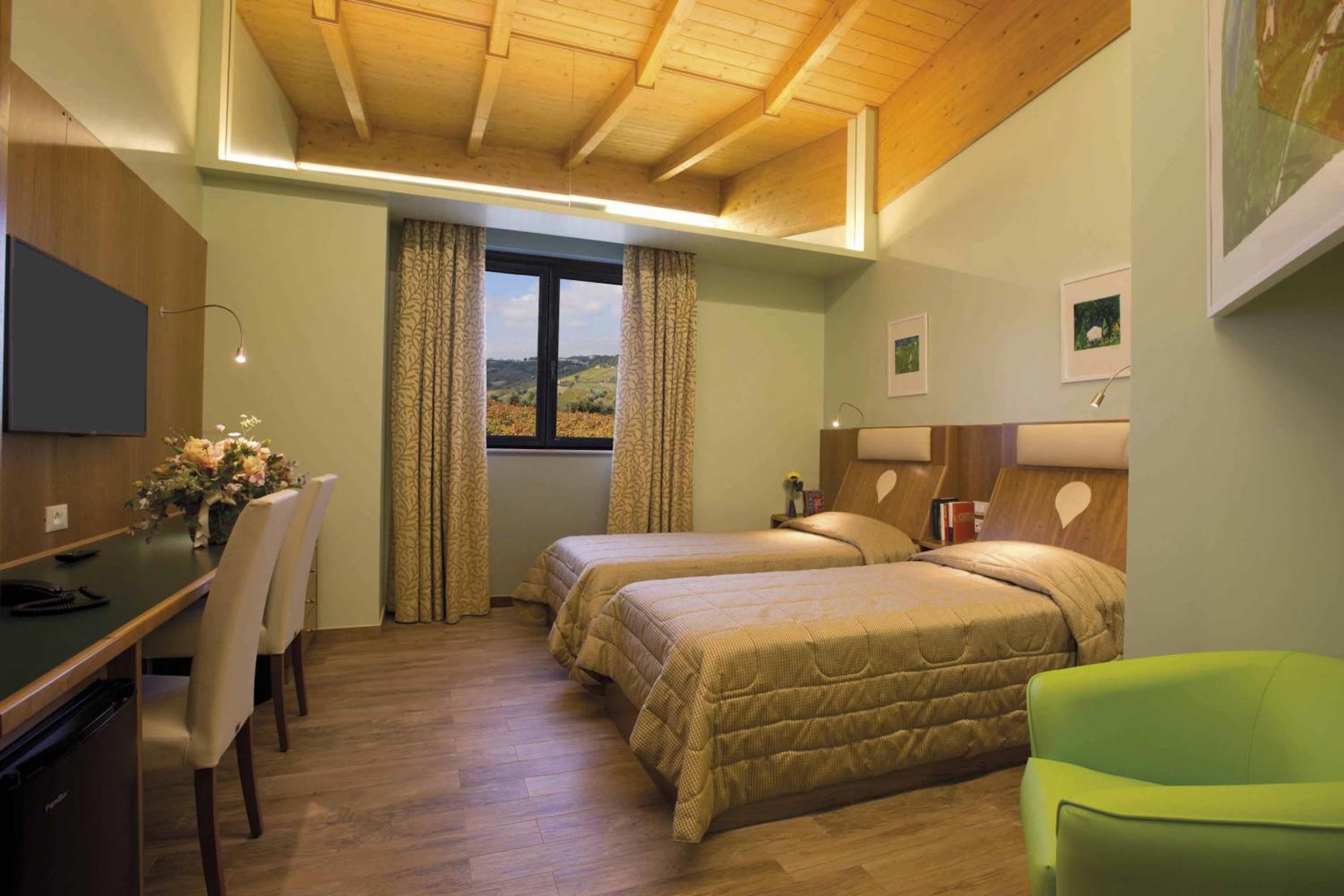 Twin Room with Bathroom