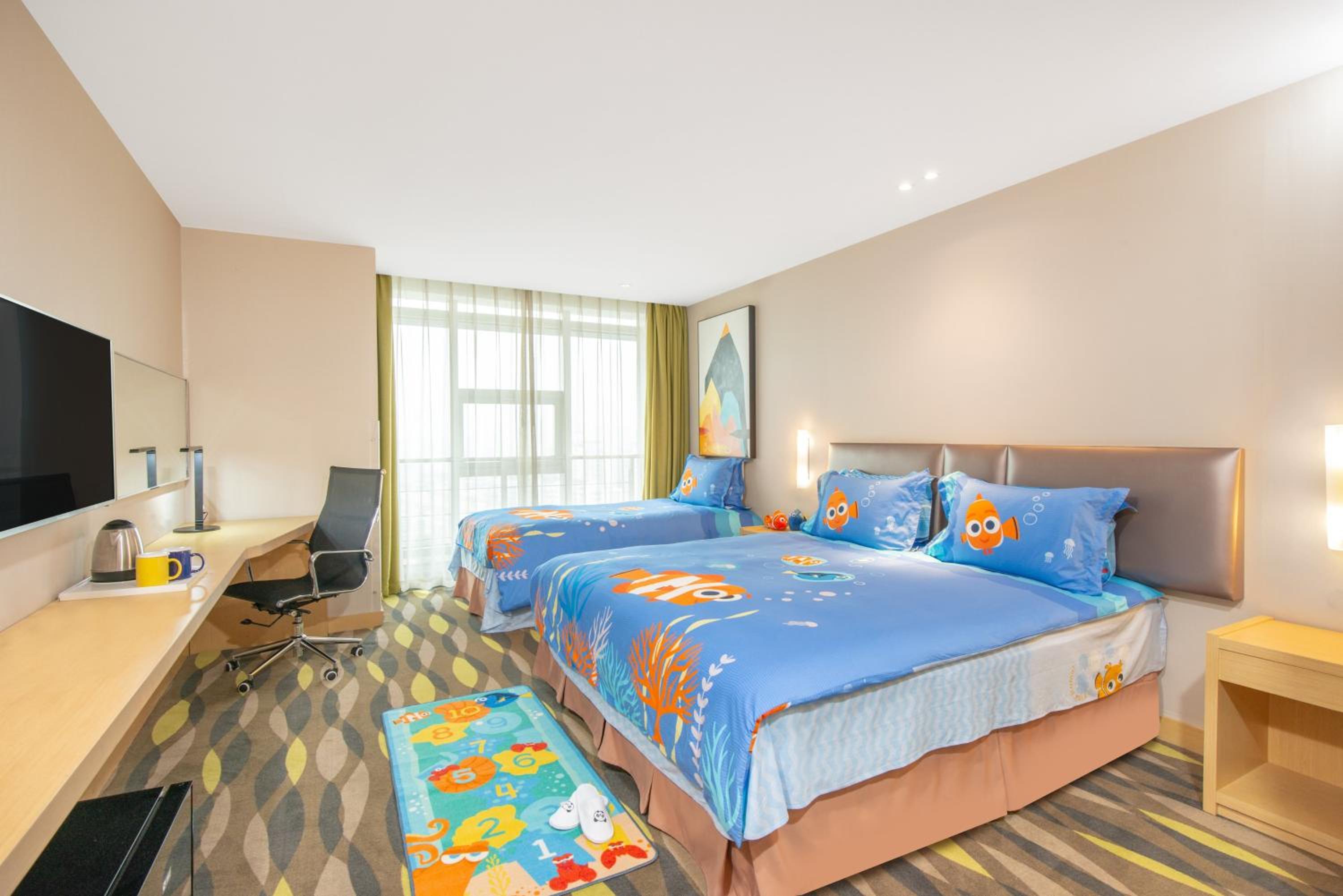 Standard Room with One King and One Single Bed - Kid Theme
