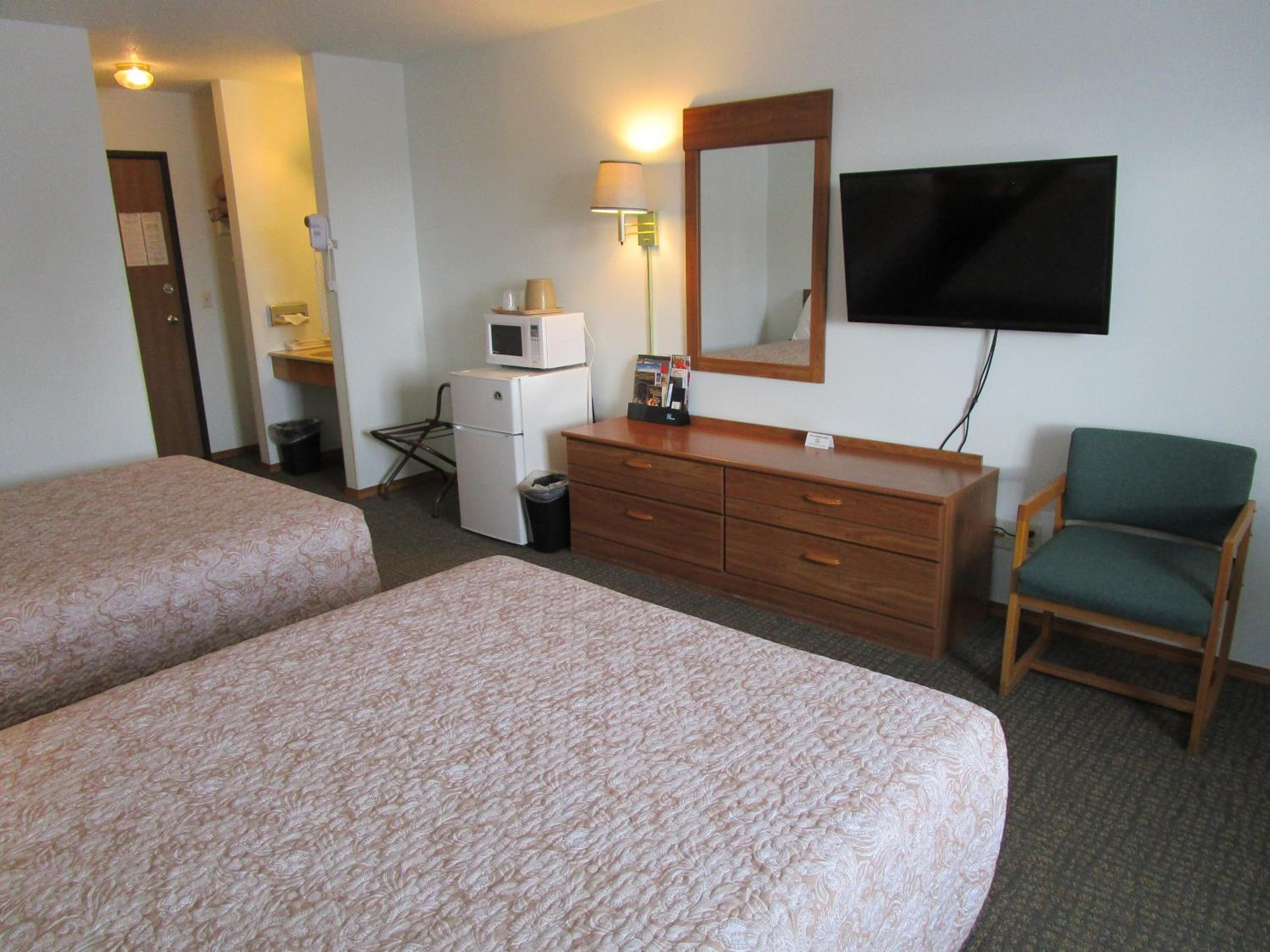 Standard Queen Room