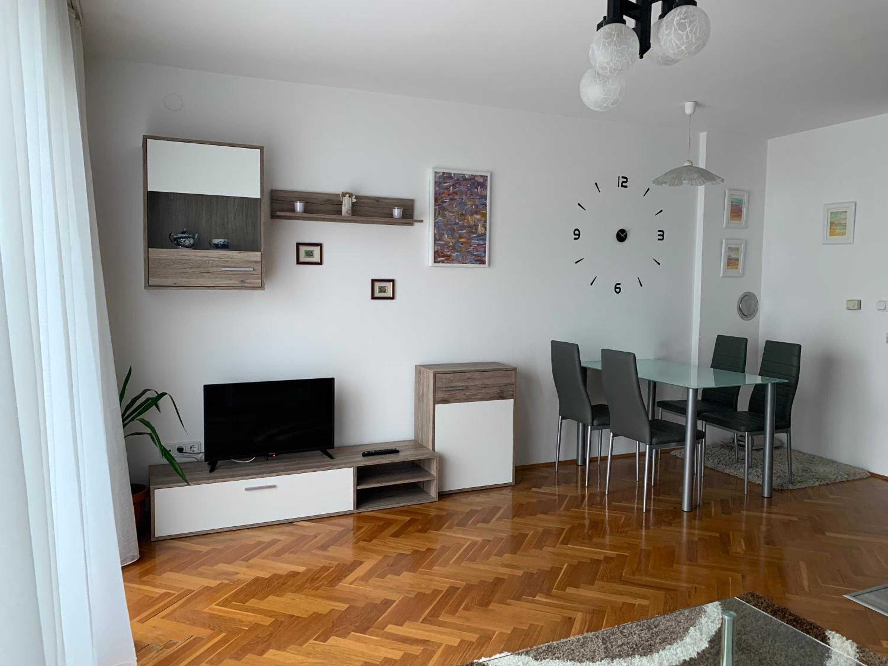Apartment - Photo 5