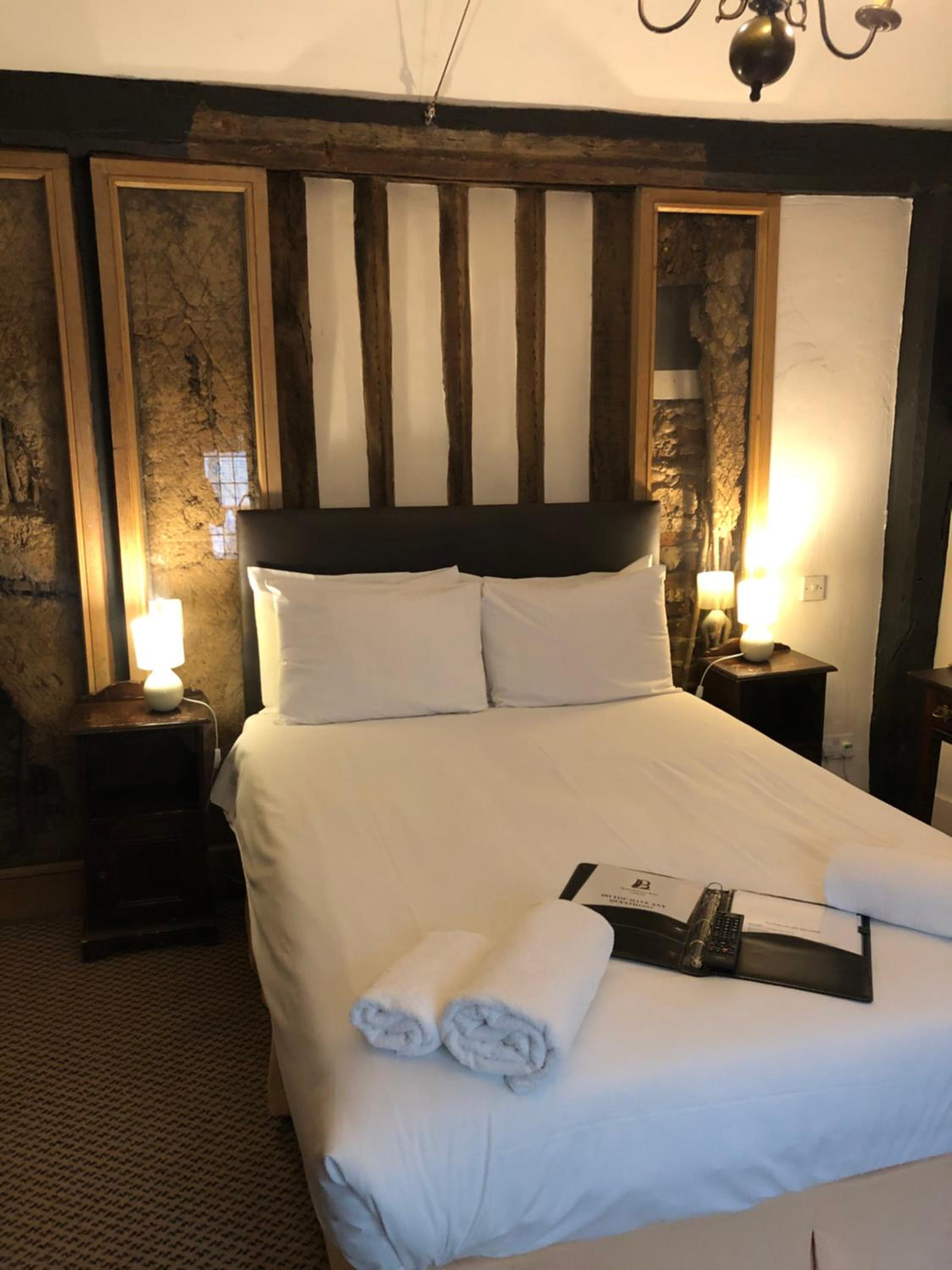 Double Room - Photo 6