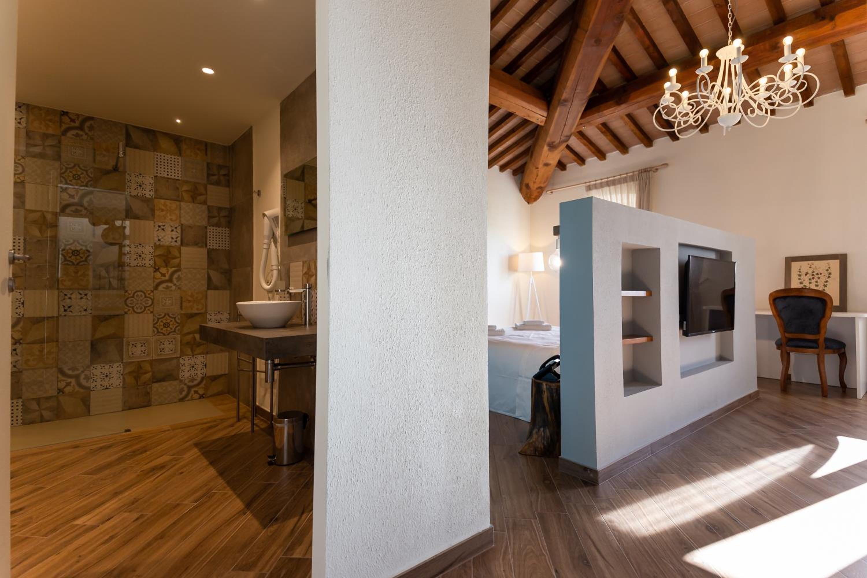Prestige Suite photo 3