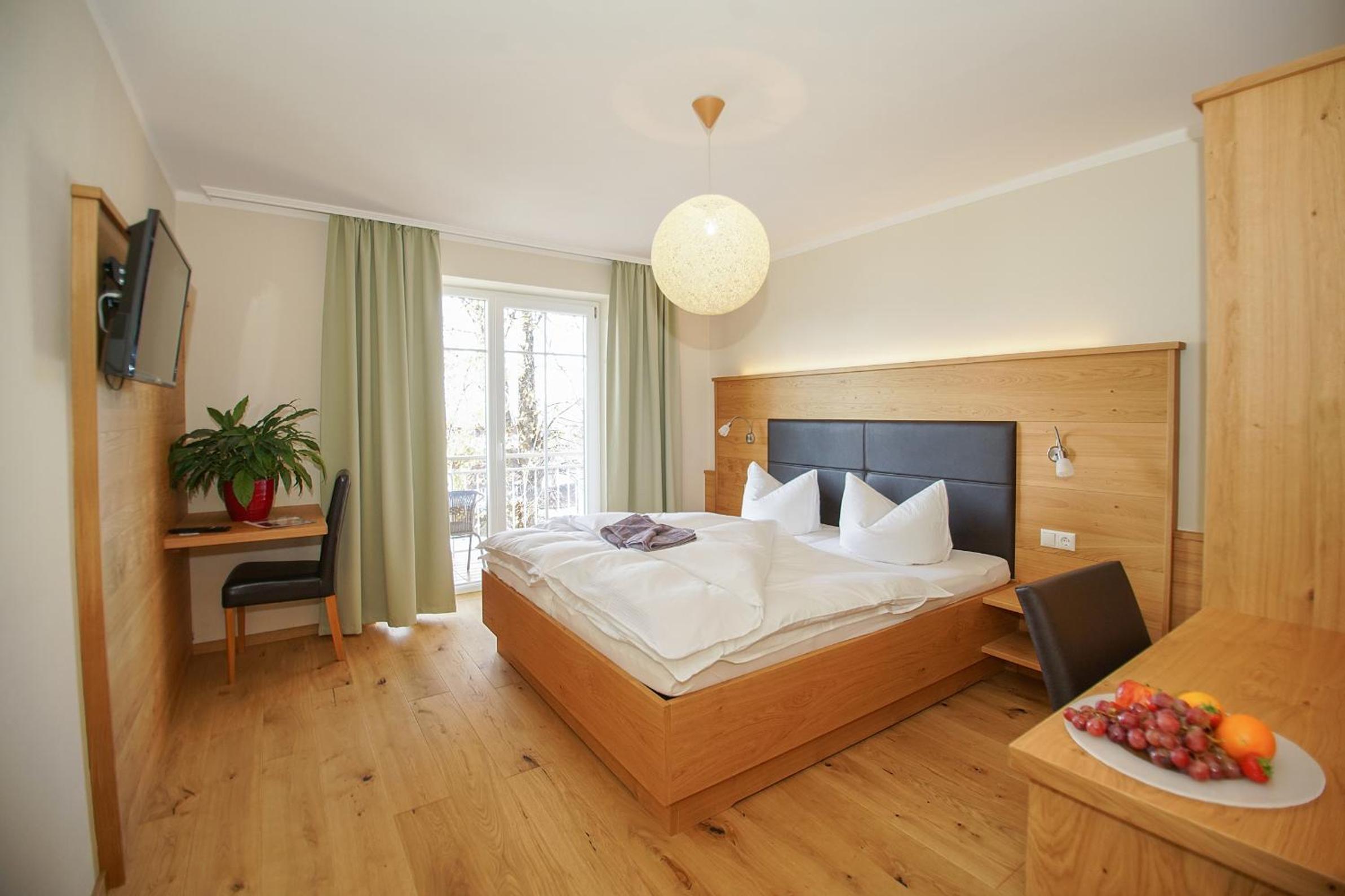 Double Room with Balcony (3 Adults)