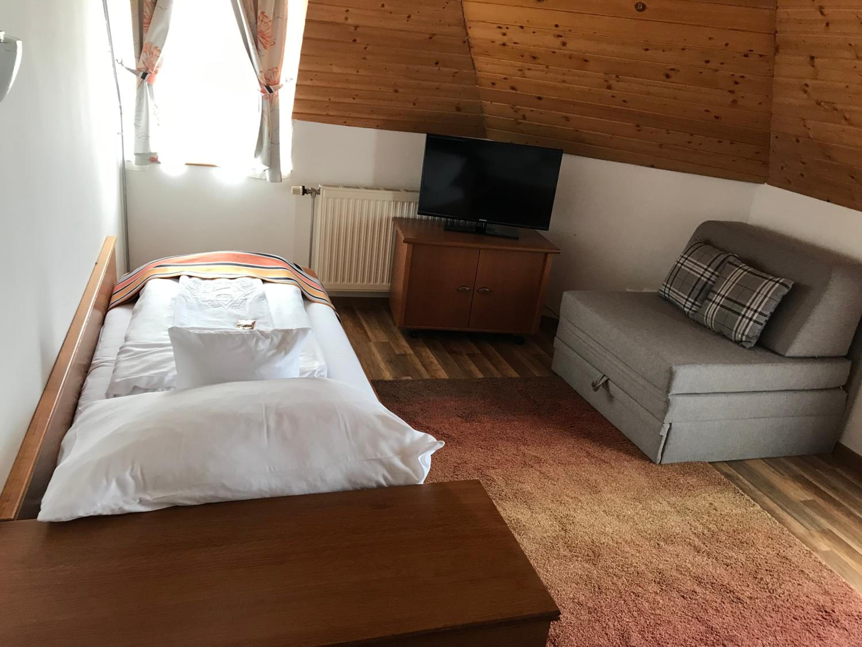 Triple Room With Balcony photo 1