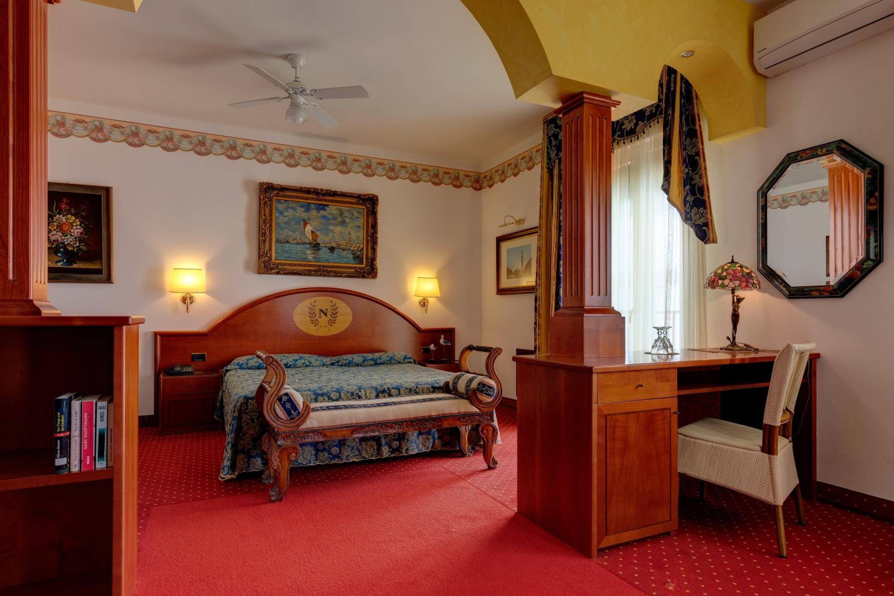 Suite (3 Adults) with Partial Sea View and Balcony