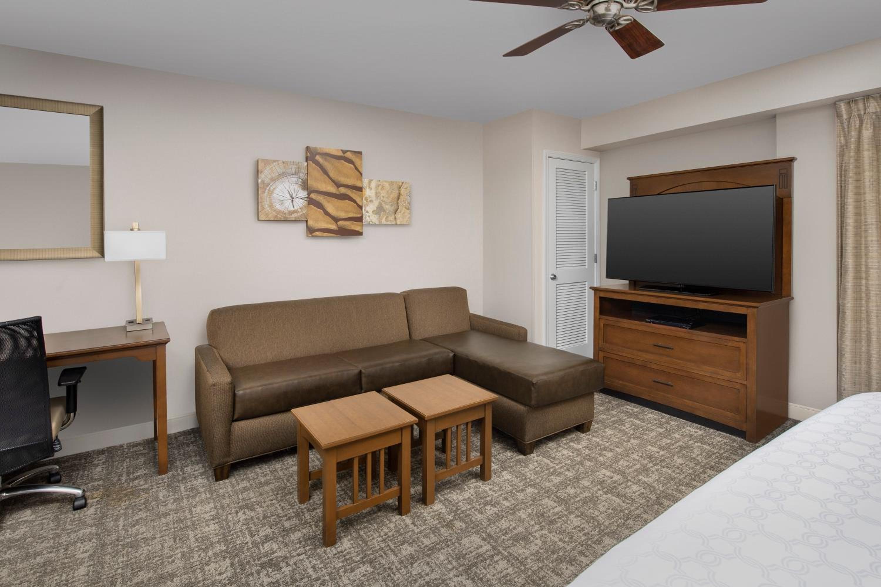 King Studio Suite - Mobility Access Tub/Non-Smoking - Photo 1