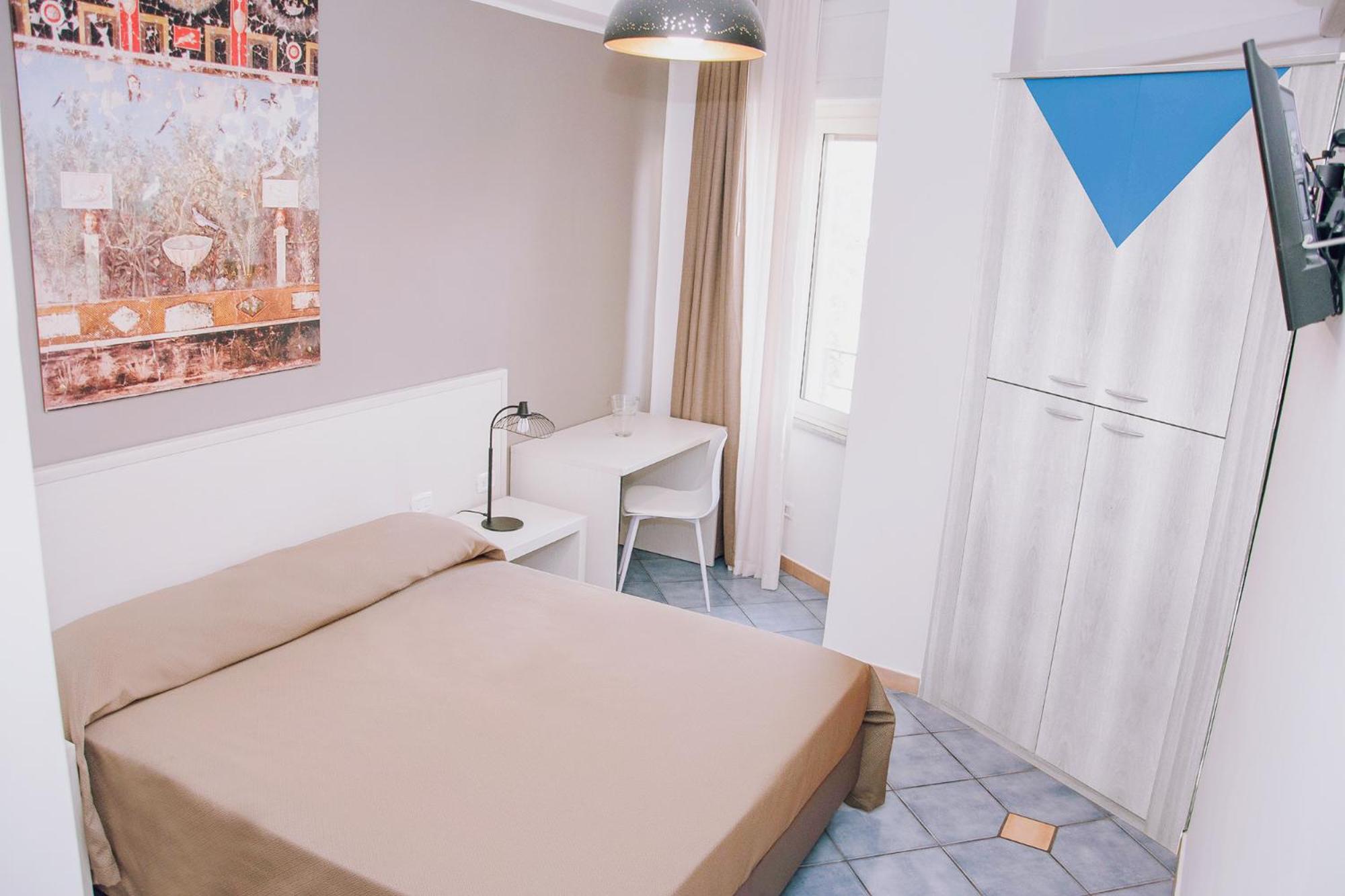 Double or Twin Room with Private Bathroom photo 1