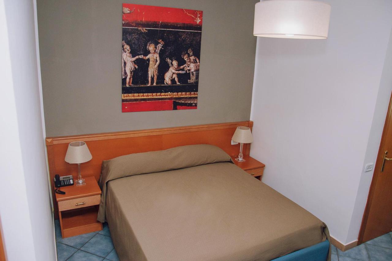 Triple Room with Private Bathroom photo 1