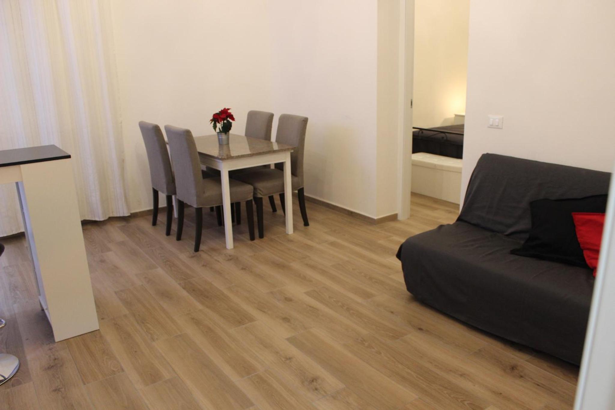 One-Bedroom Apartment