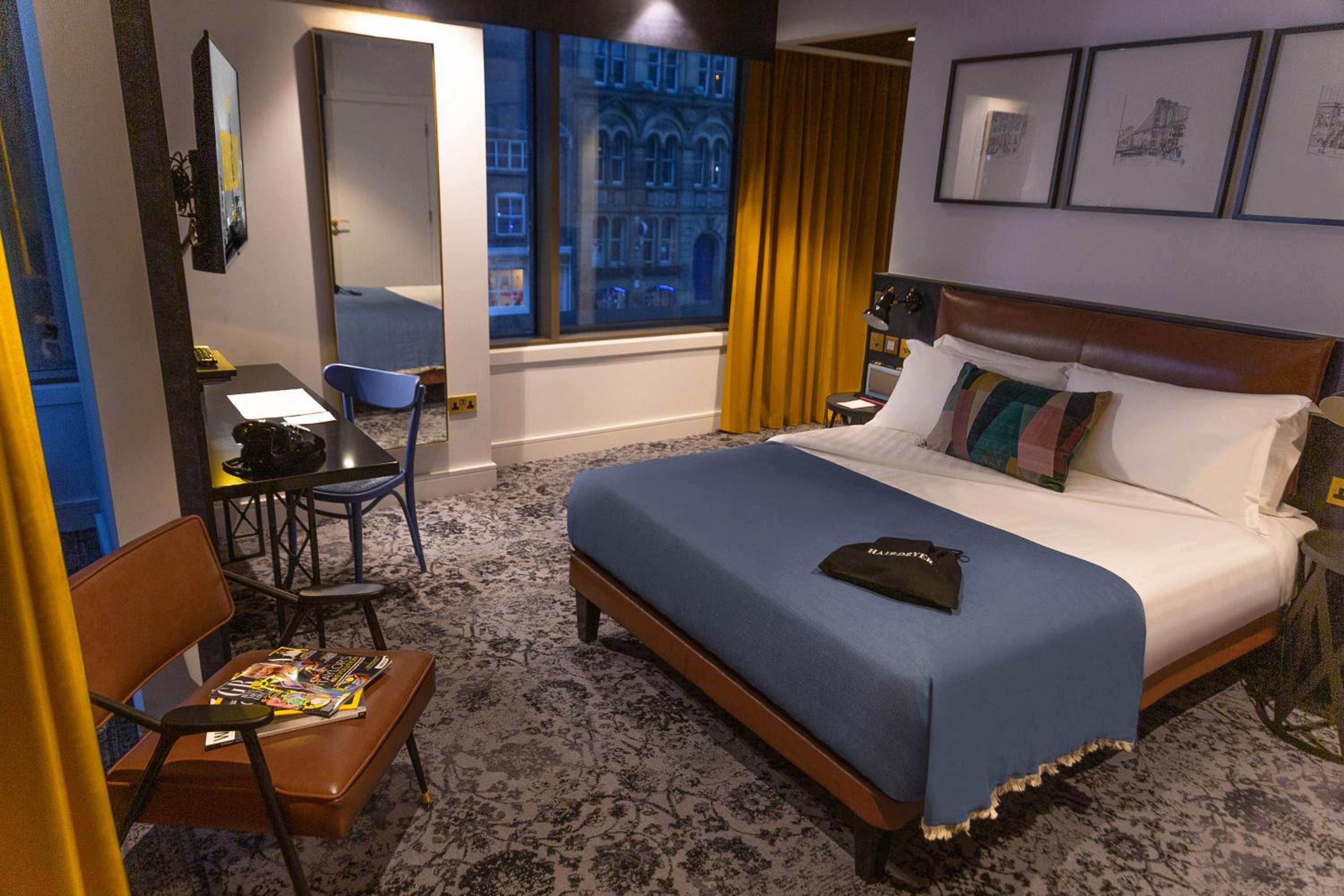 Standard King Room - Photo 2