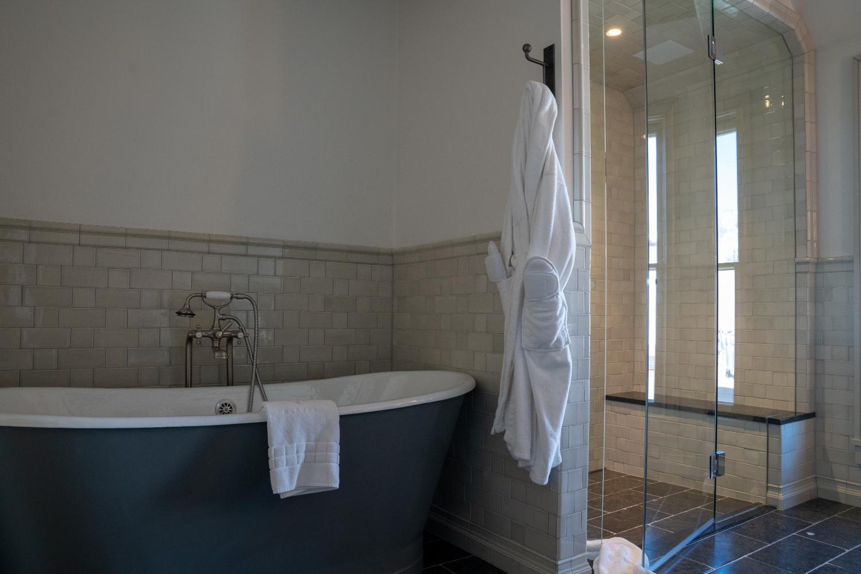 King Suite photo 2