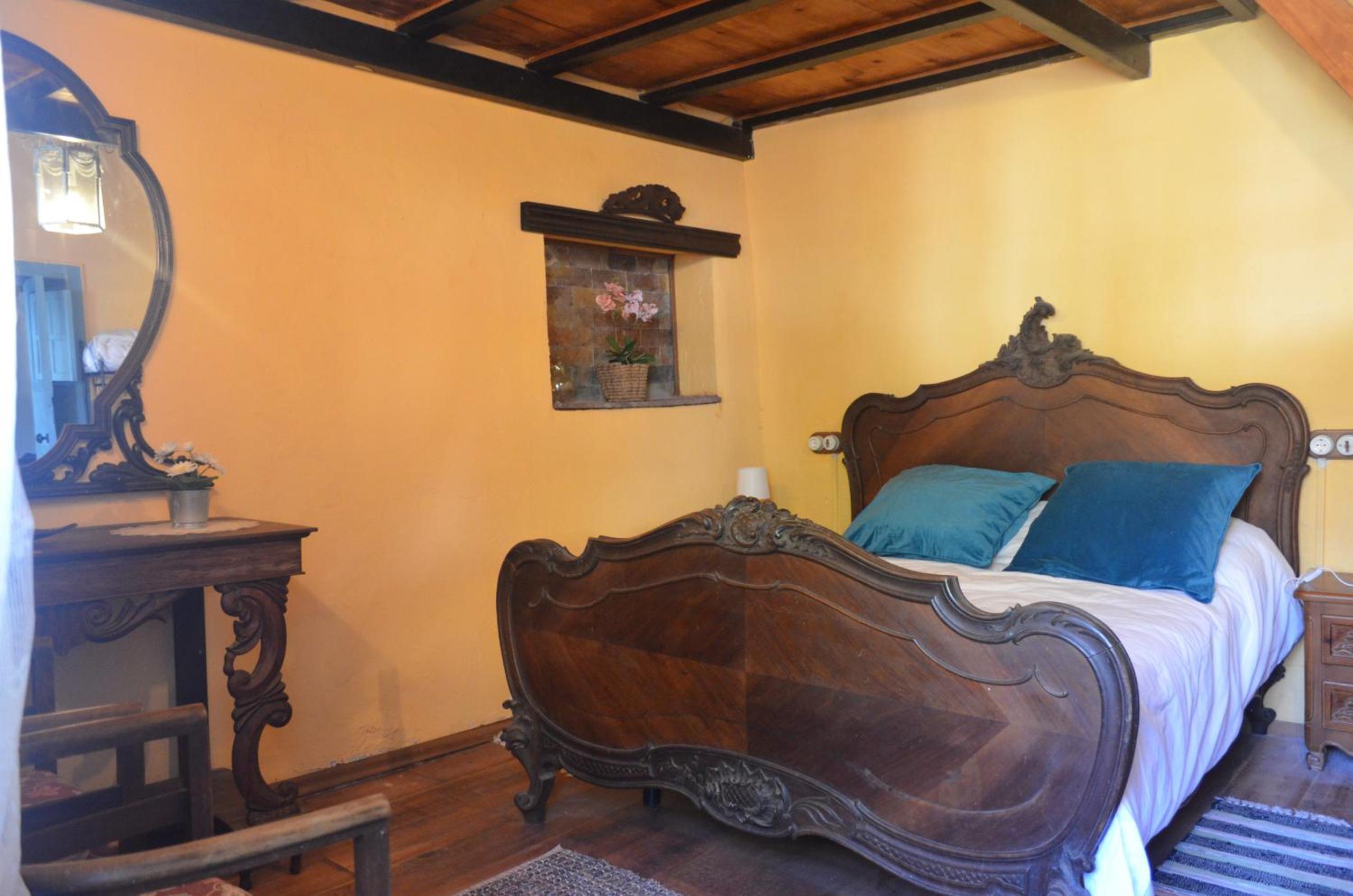 Casa adosada de tres habitaciones