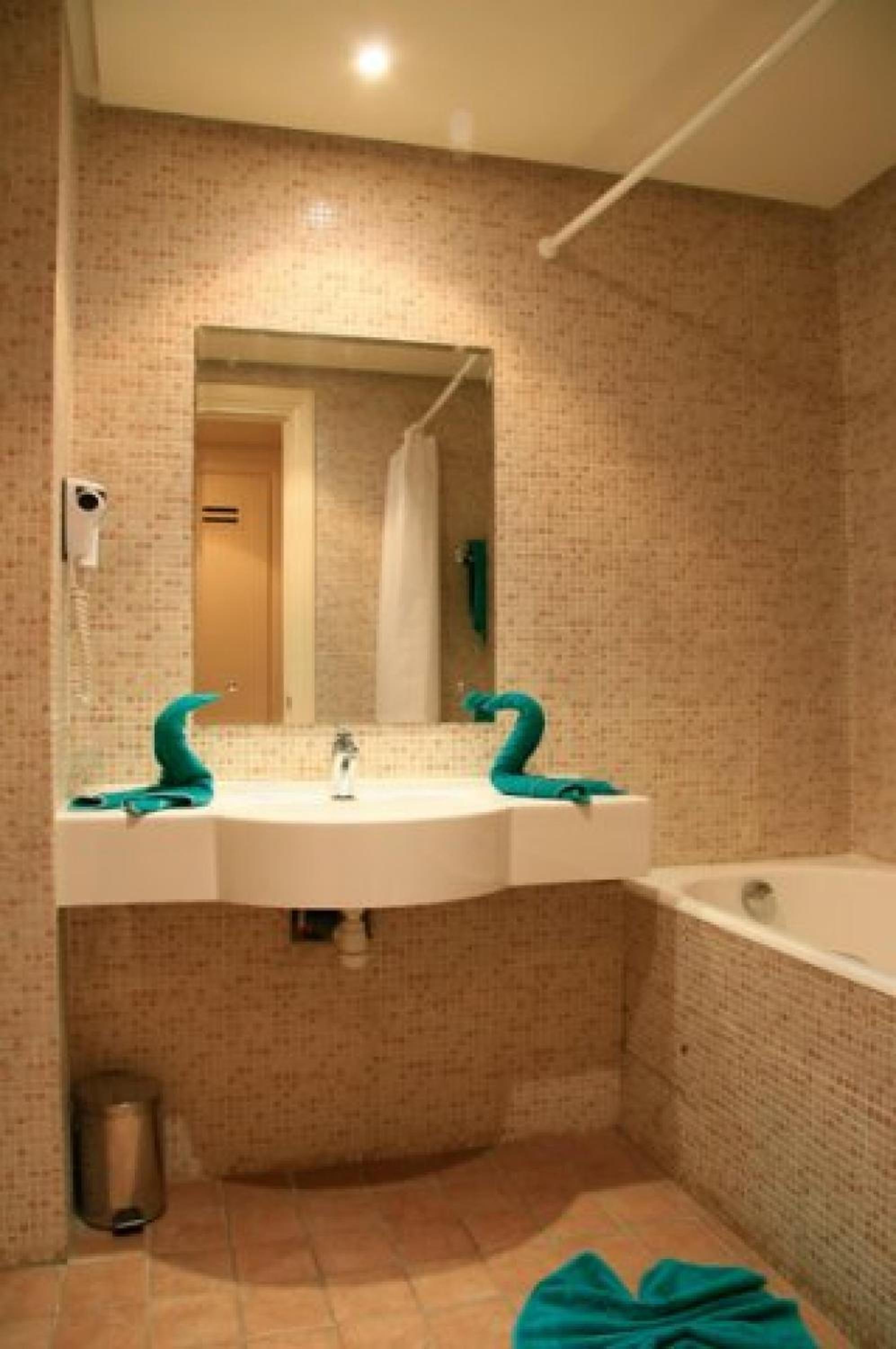 Superior Double Room - Photo 4