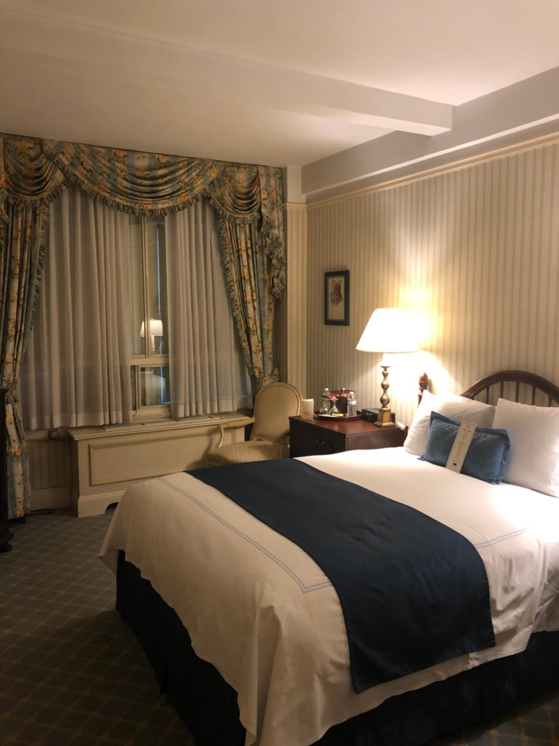 Queen Room - Disability Access photo 1