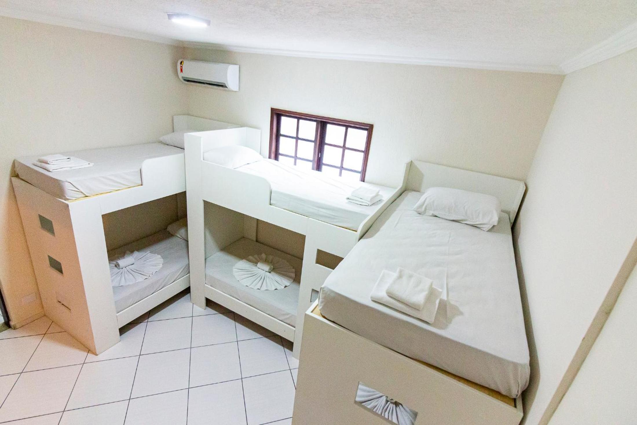 Bed in 6-Bed Mixed Dormitory Room