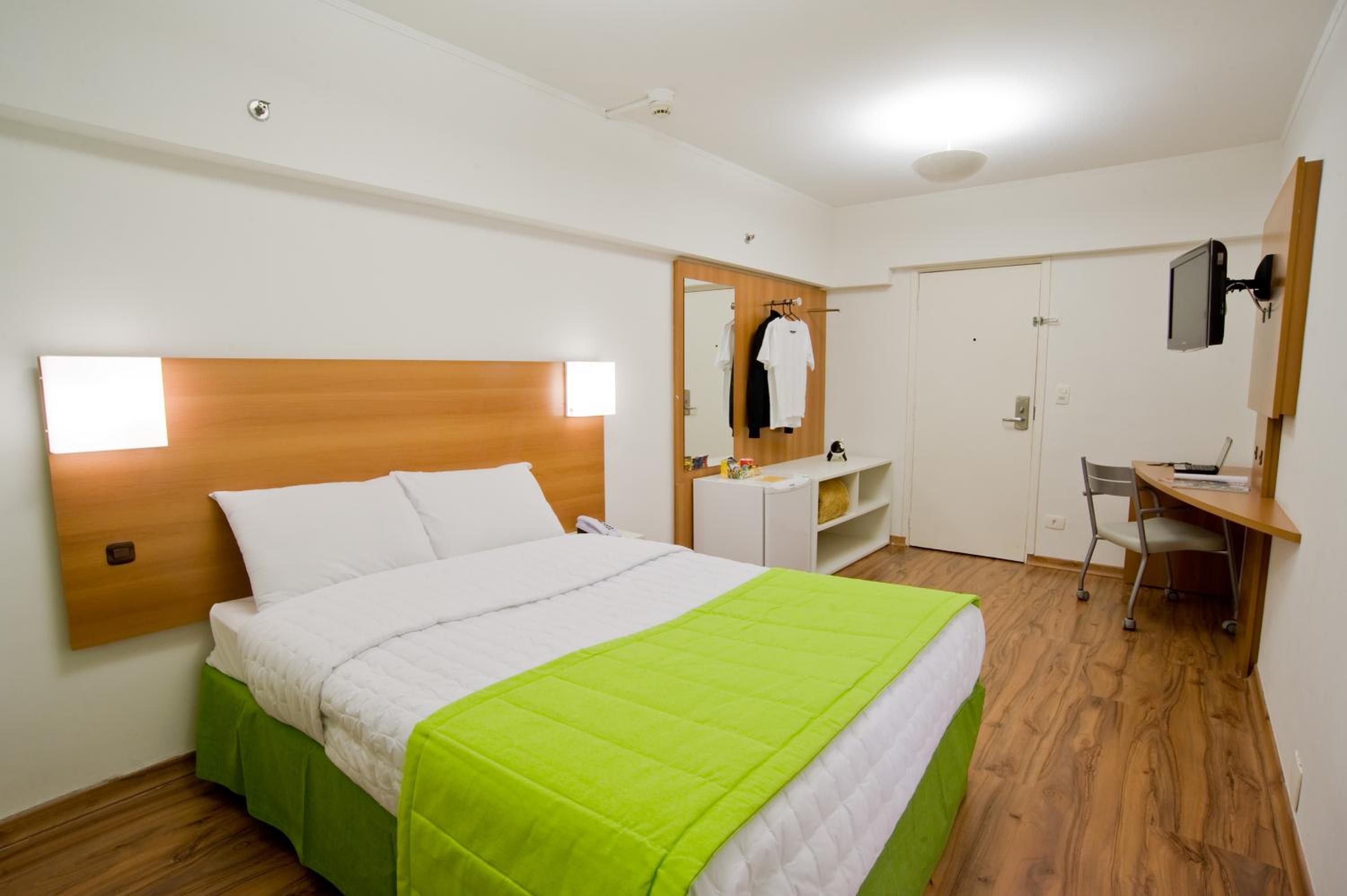 Standard Double Room - Photo 1