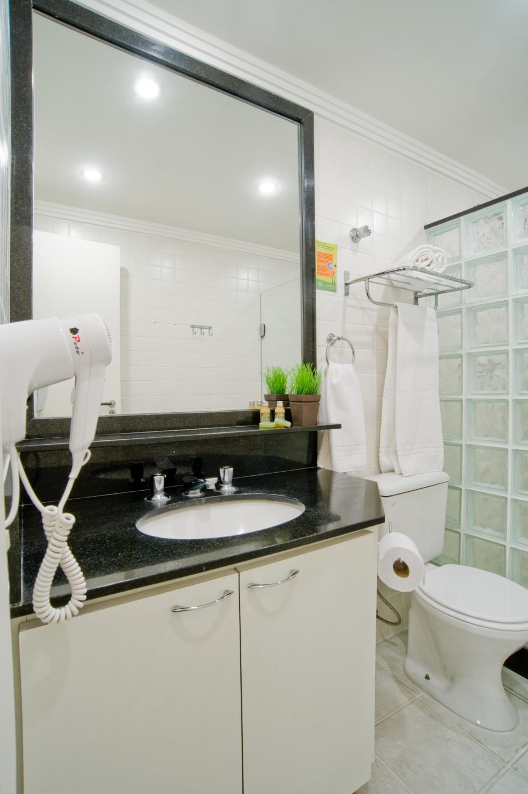 Standard Double Room - Photo 4