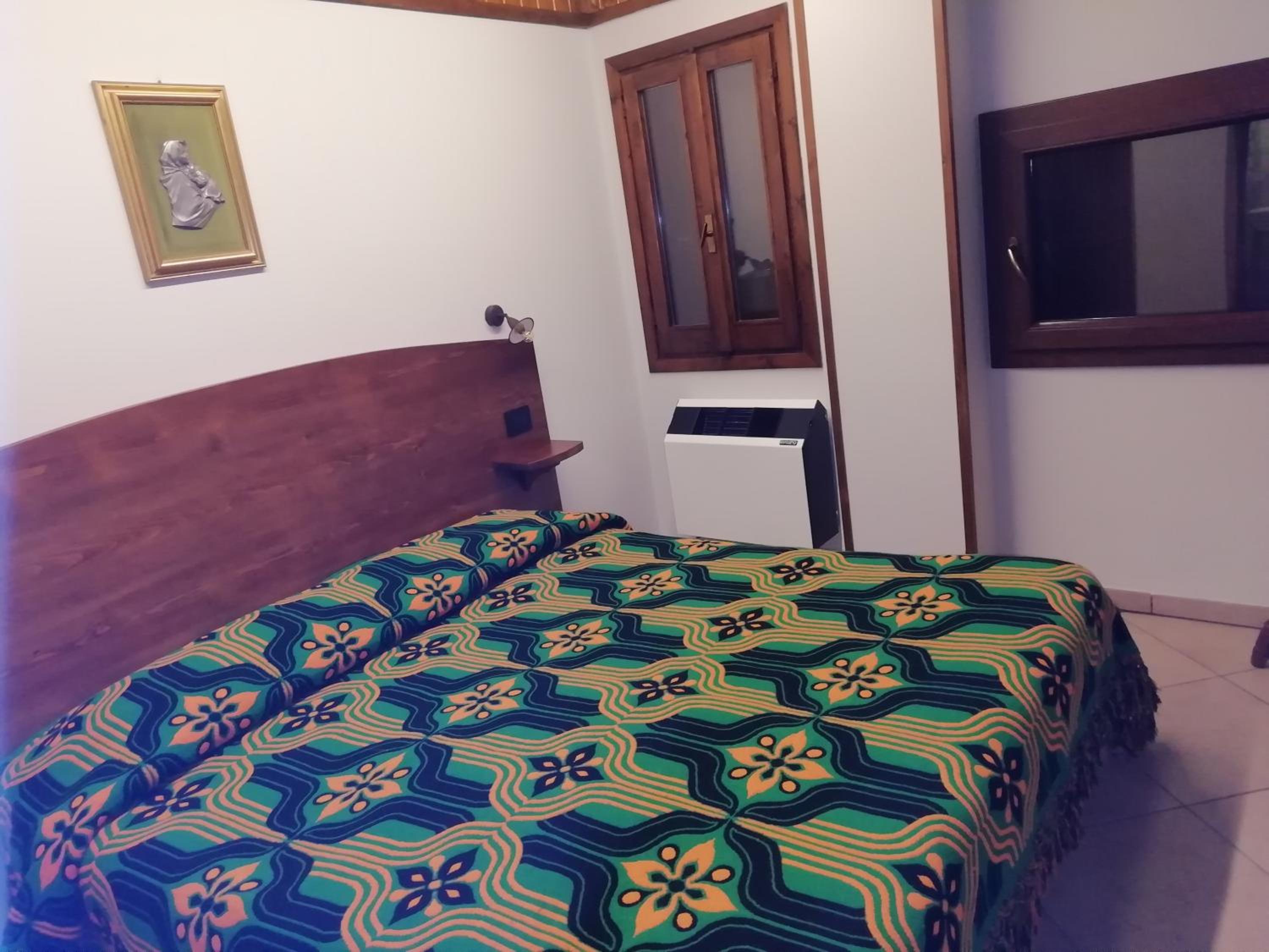Double Room - Photo 11