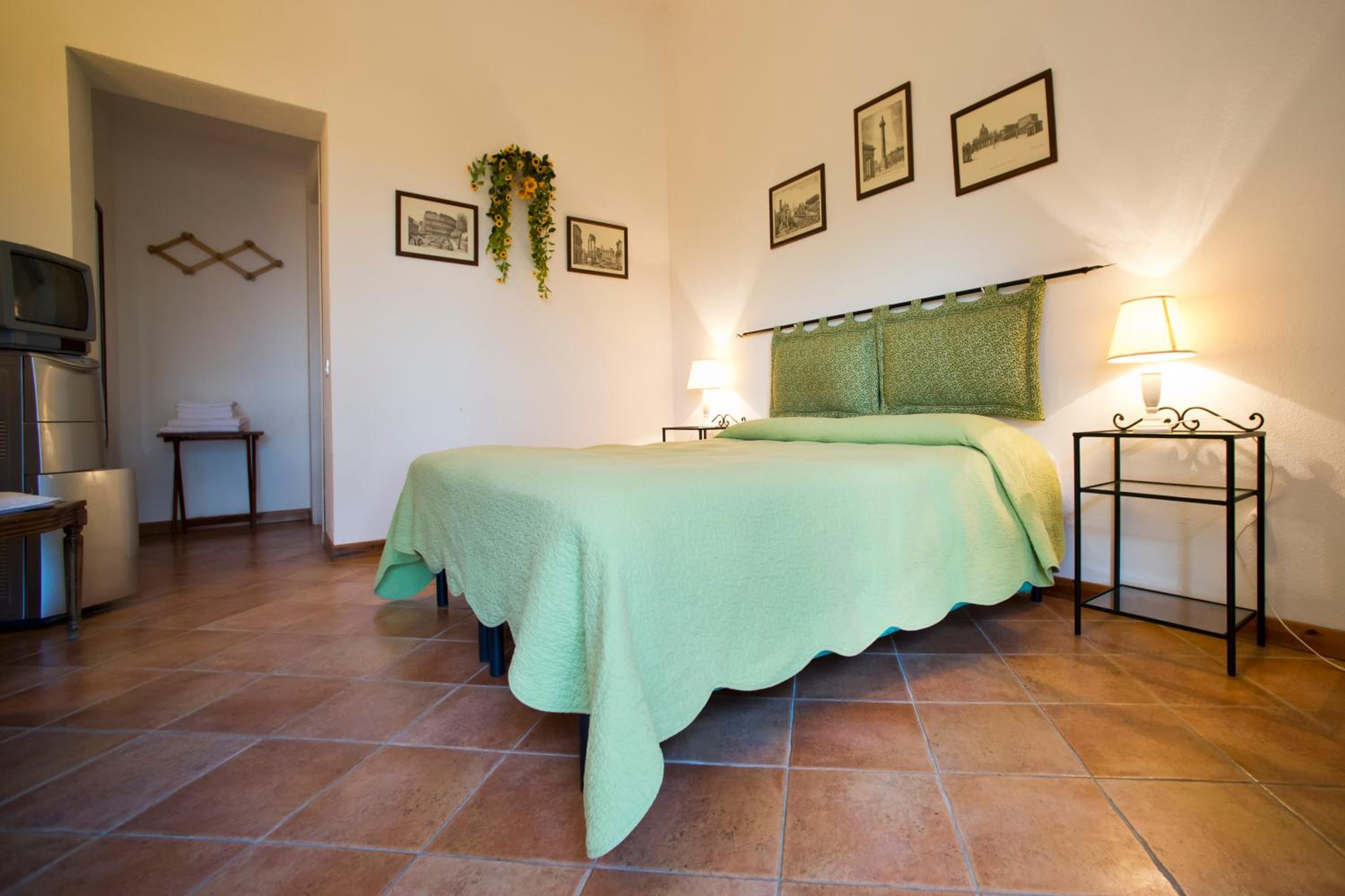 Double or Twin Room photo 1