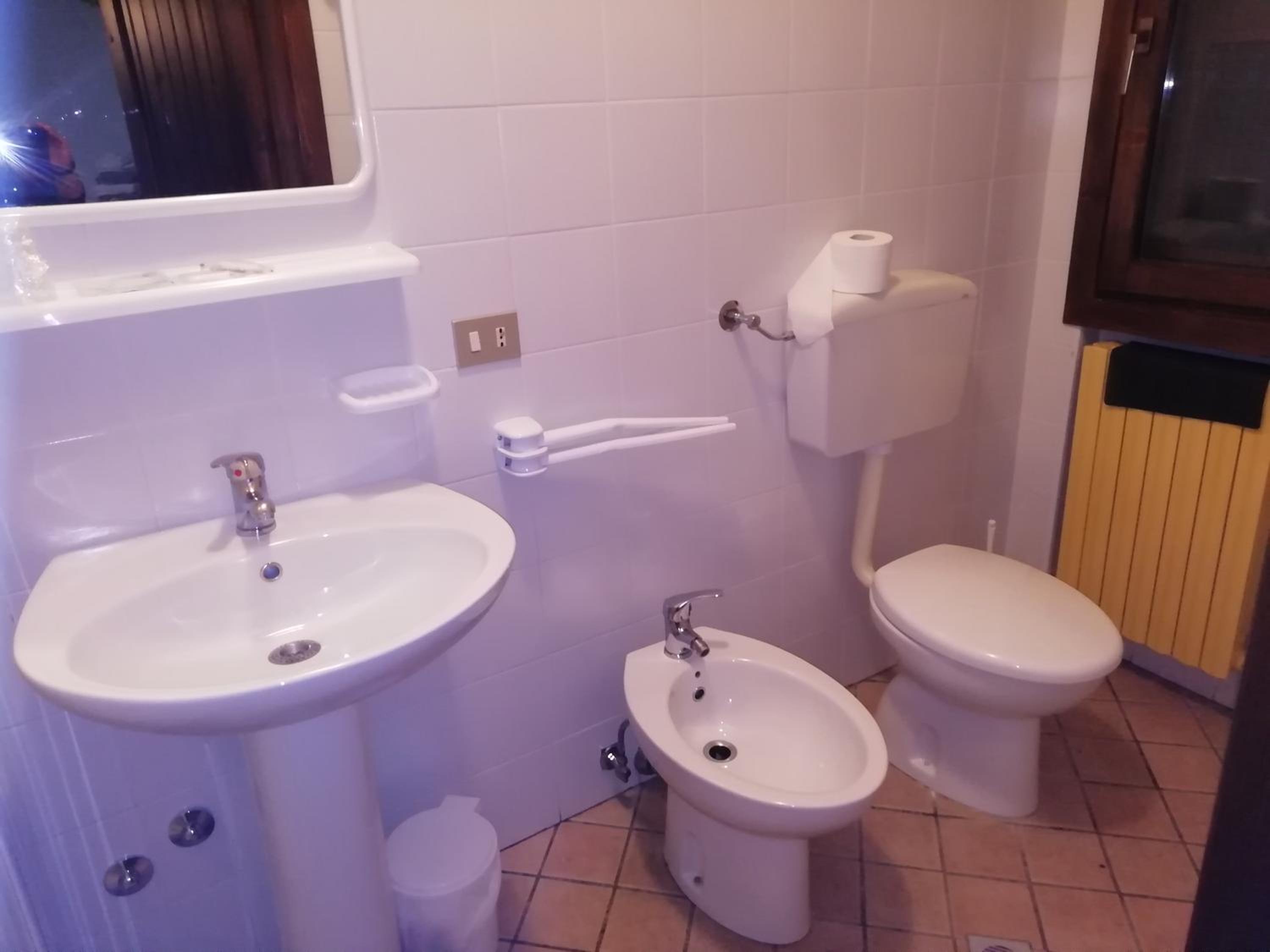 Double Room - Photo 4