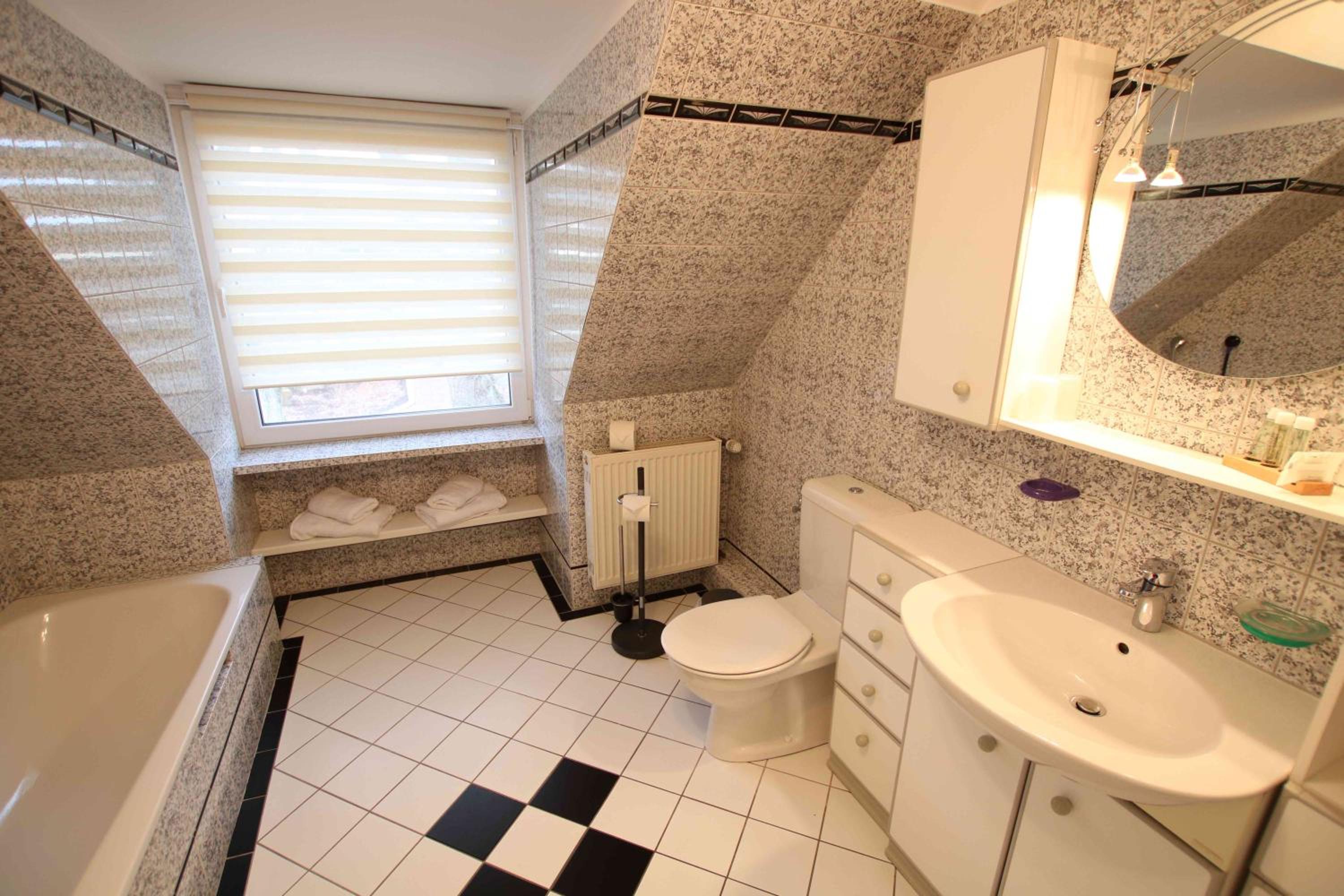 One-Bedroom Apartment photo 3