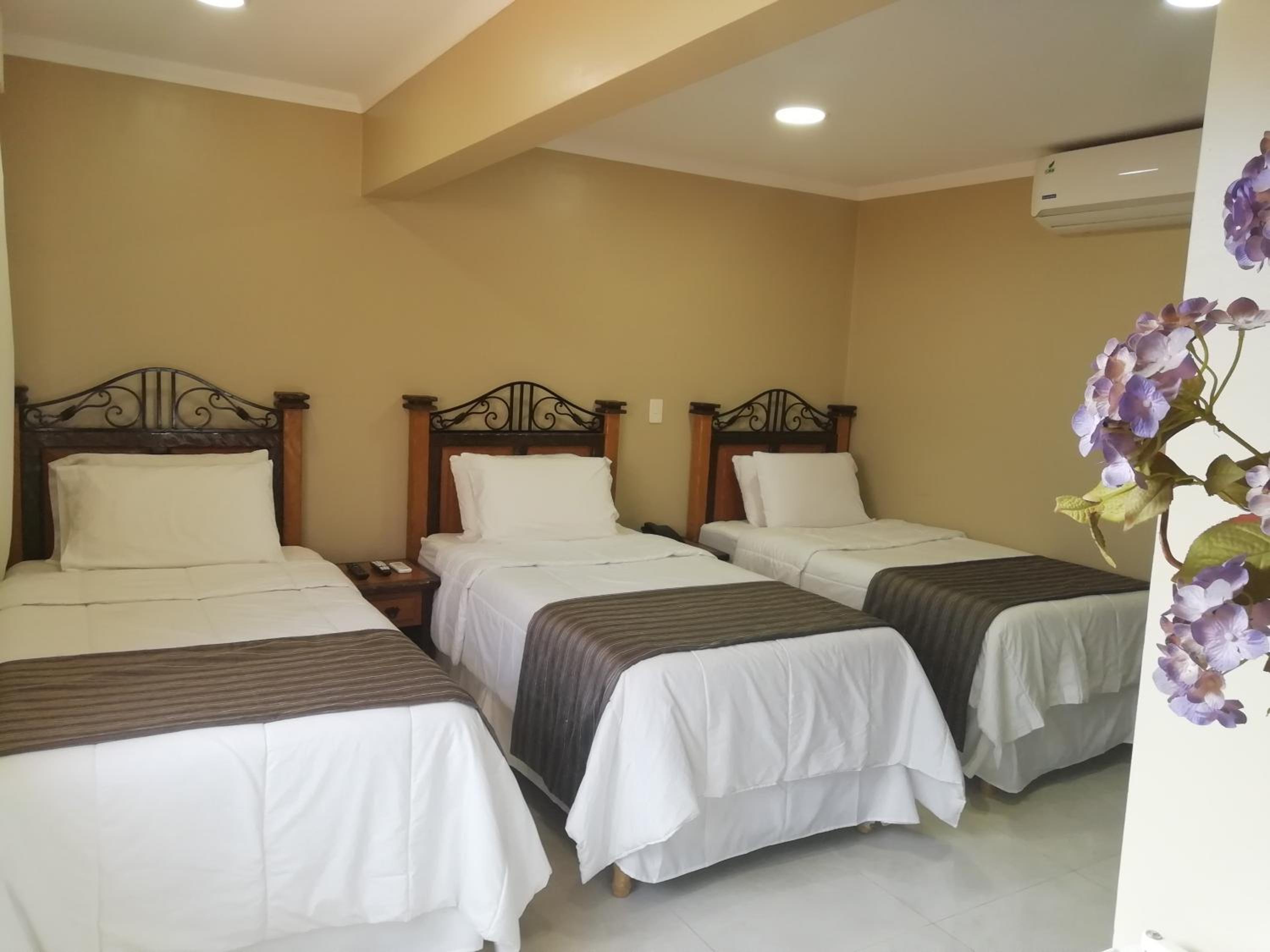 Triple Room photo 2