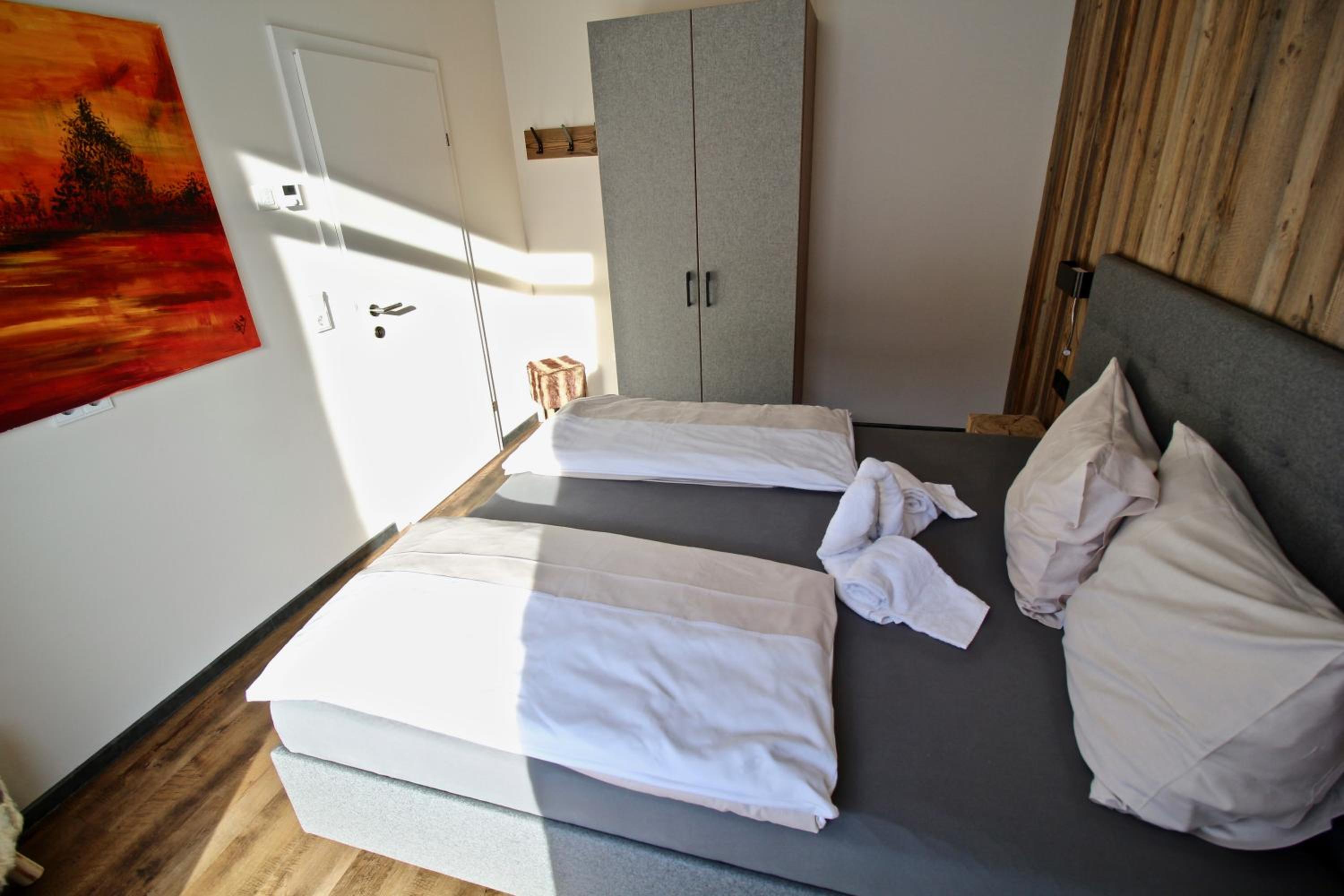 One-Bedroom Apartment - Photo 10