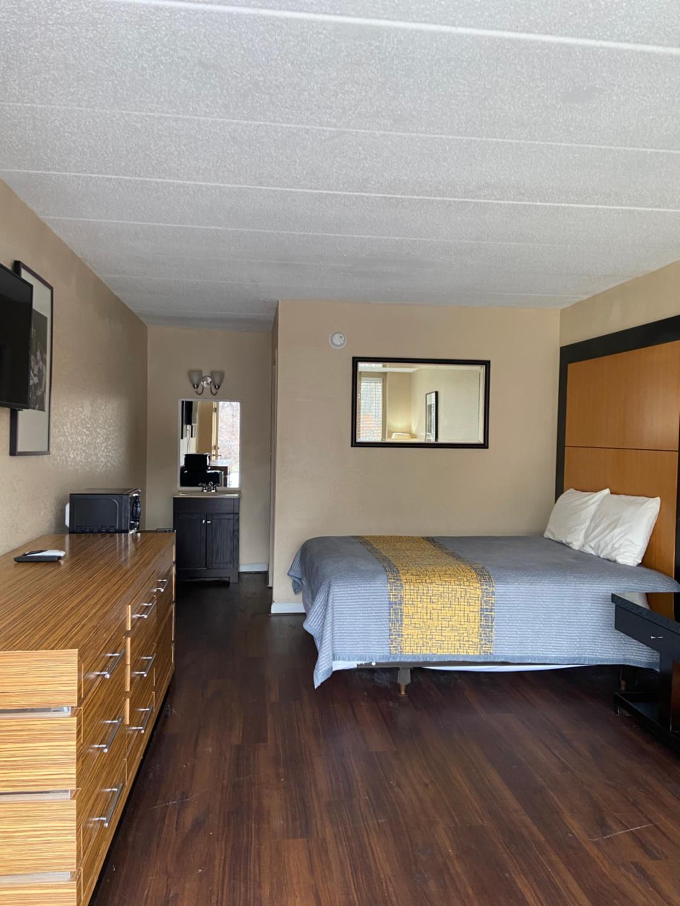 Deluxe Room - Photo 2